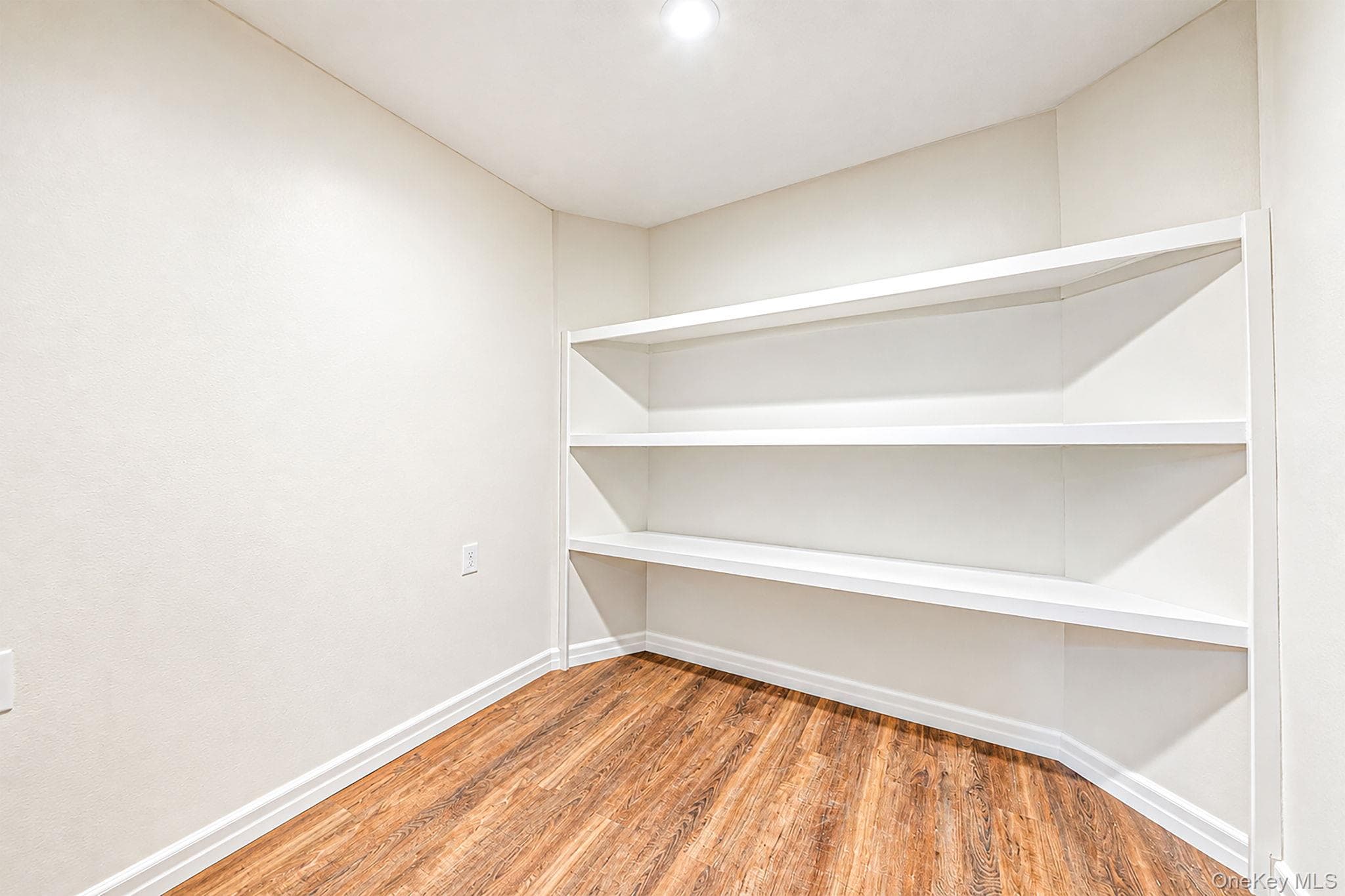 2305 Townhome Way thumbnail 29