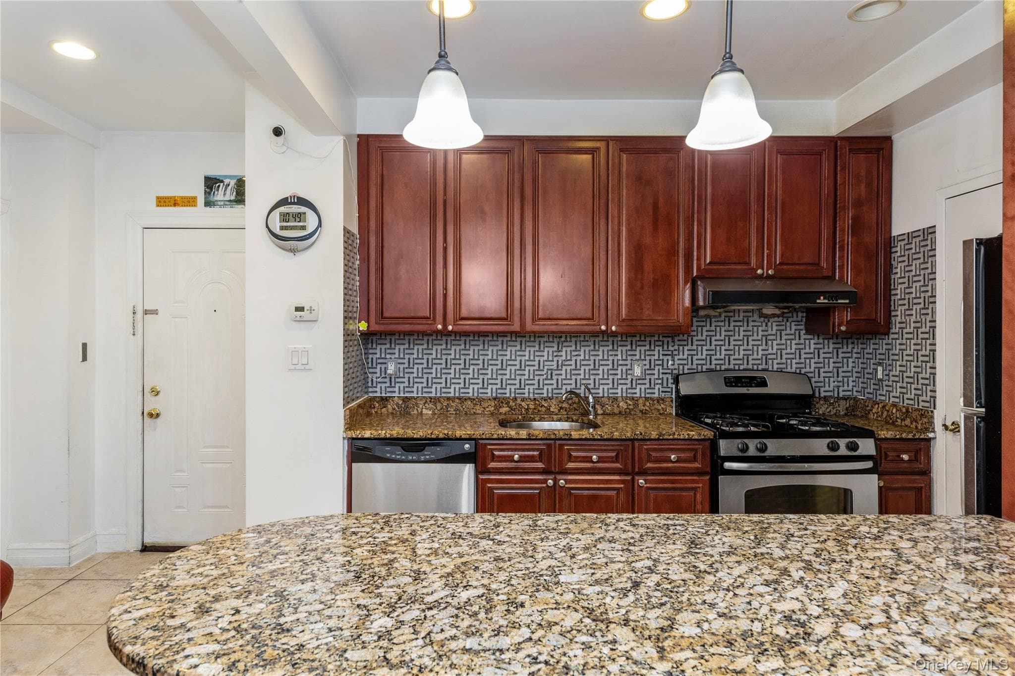 10716 37th Avenue Unit: 3B thumbnail 2