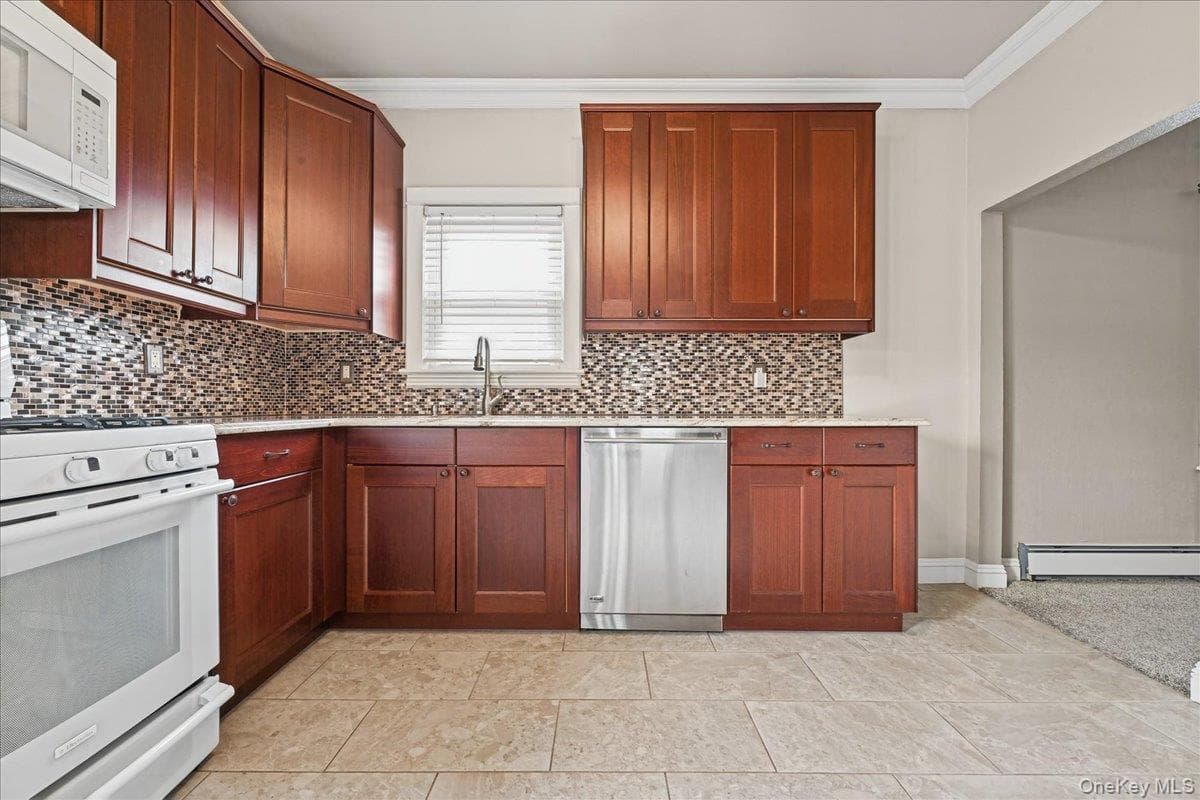 635 S 6th Street thumbnail 12
