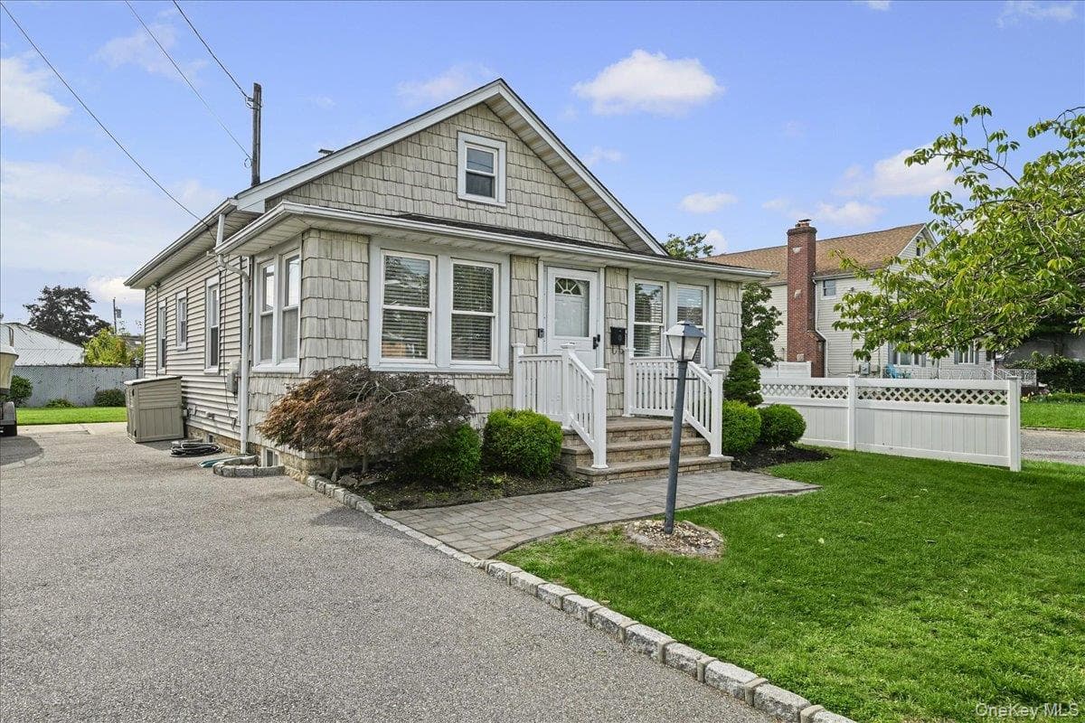 635 S 6th Street thumbnail 2