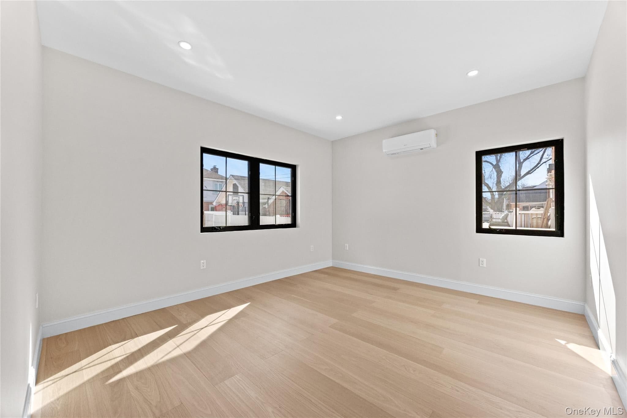 75-31 175th Street thumbnail 18