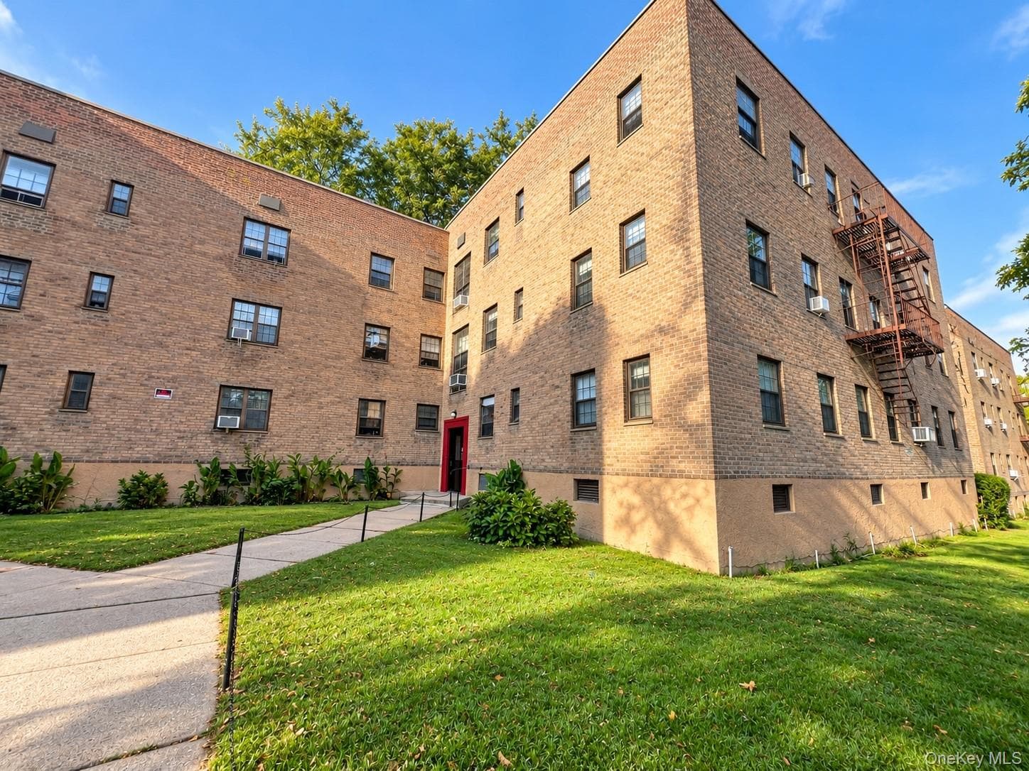 144-37 79th Ave Ave Unit: 1N, Kew Garden Hills