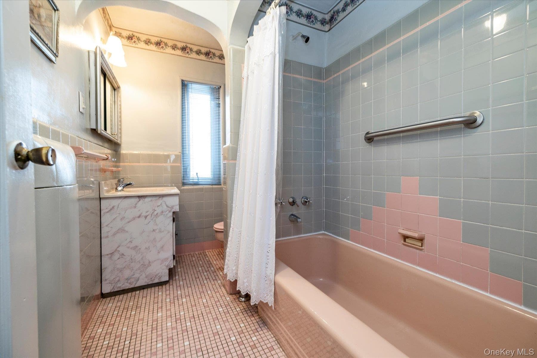 144-17 77th Avenue thumbnail 17
