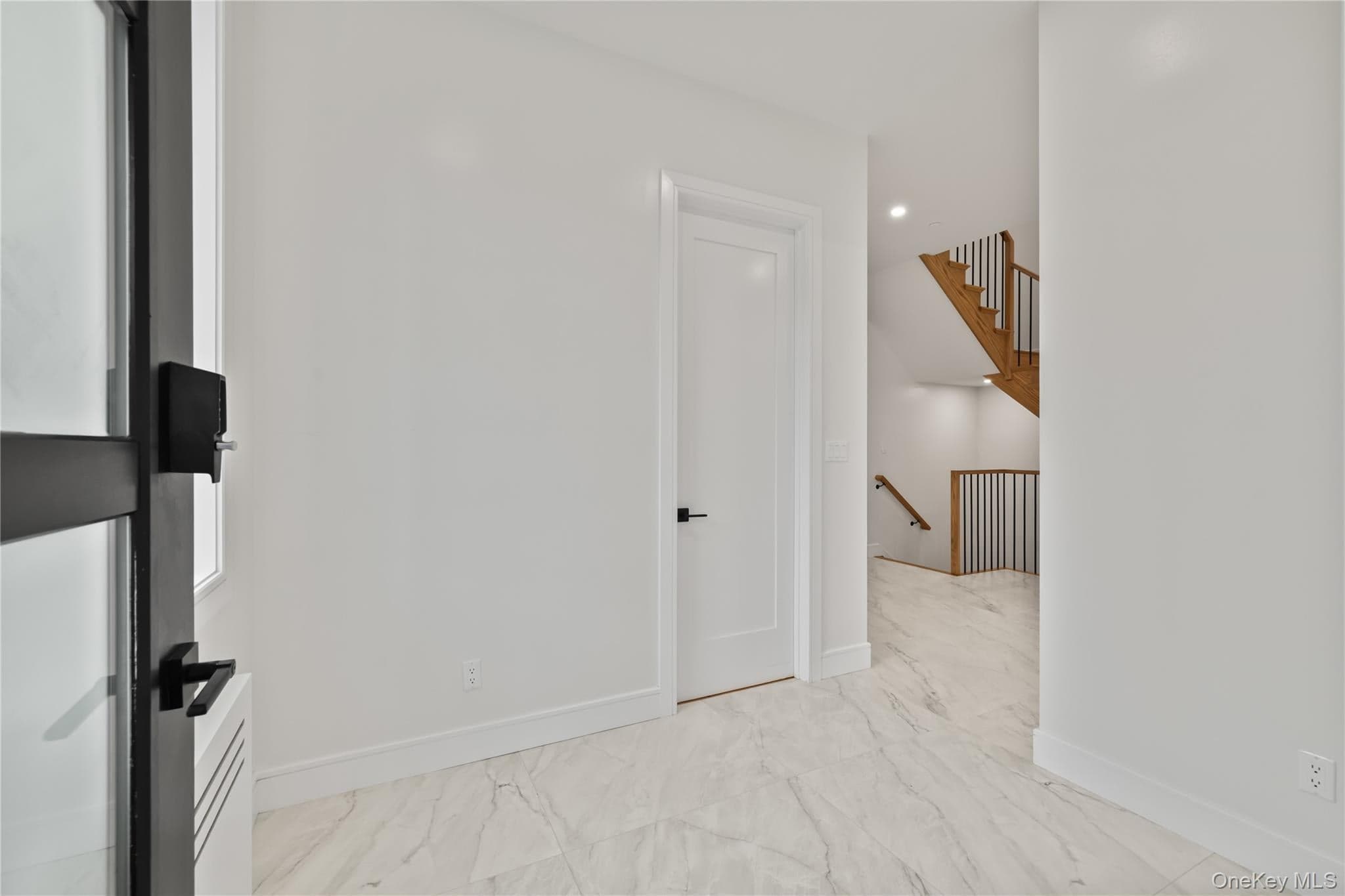 11 Lincoln Street Unit: 201 thumbnail 3