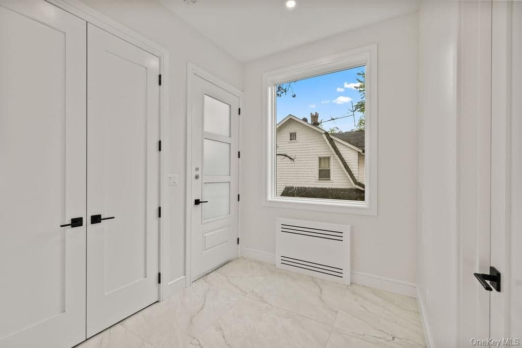 11 Lincoln Street Unit: 201 thumbnail 4