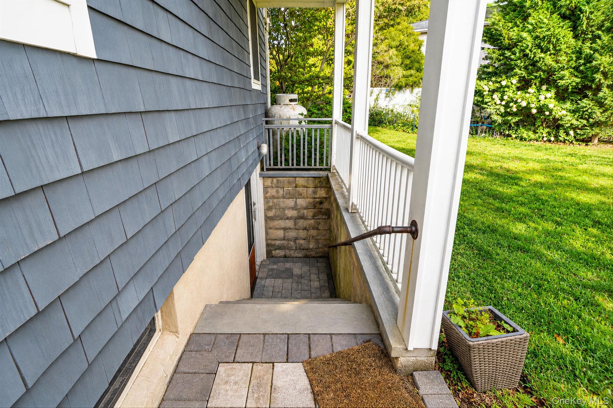 517 Waverly Avenue thumbnail 37
