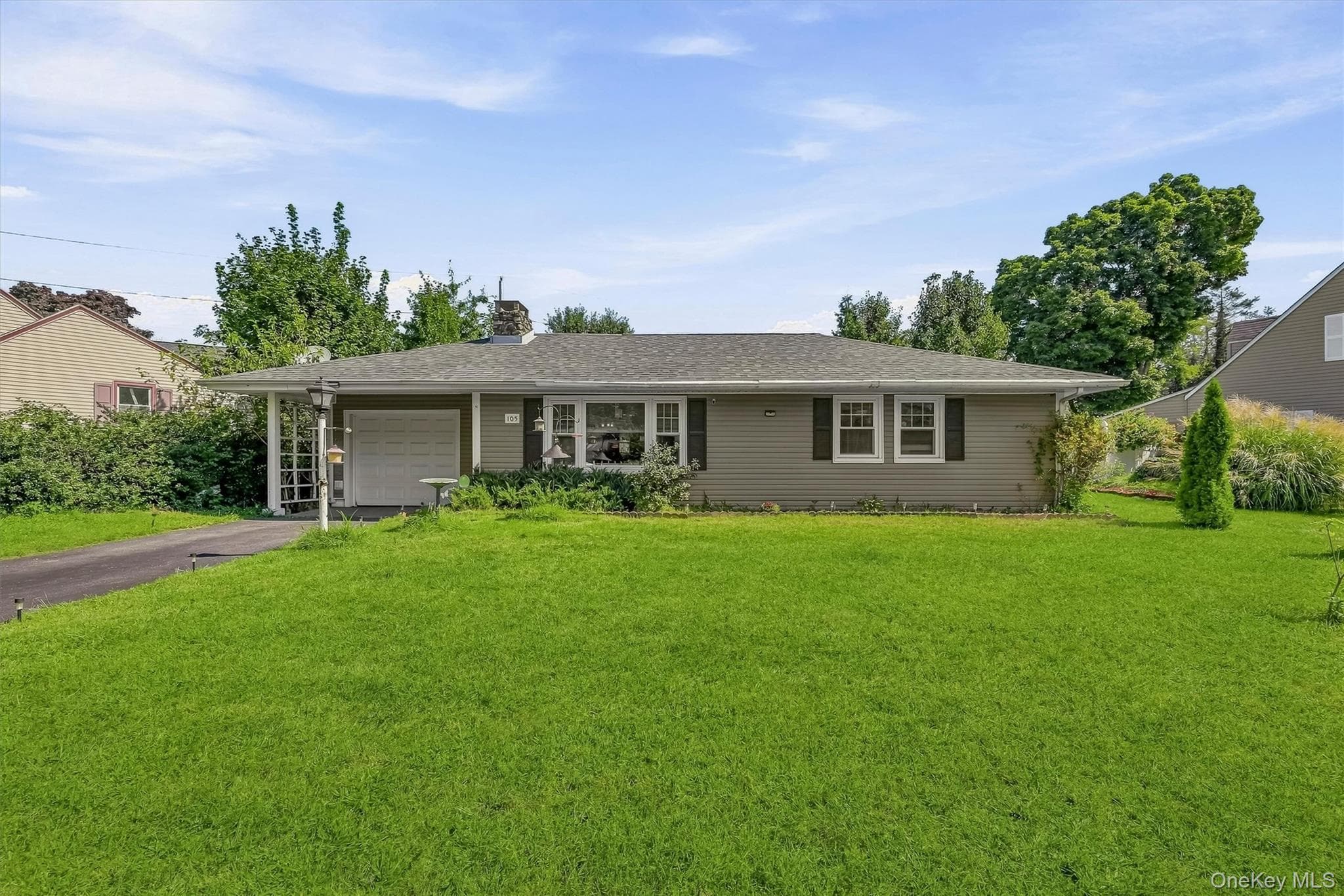105 Pine Drive, New Windsor