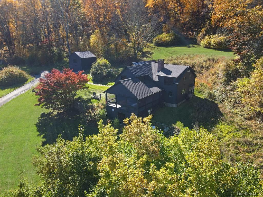 56 Northrup Road thumbnail 4