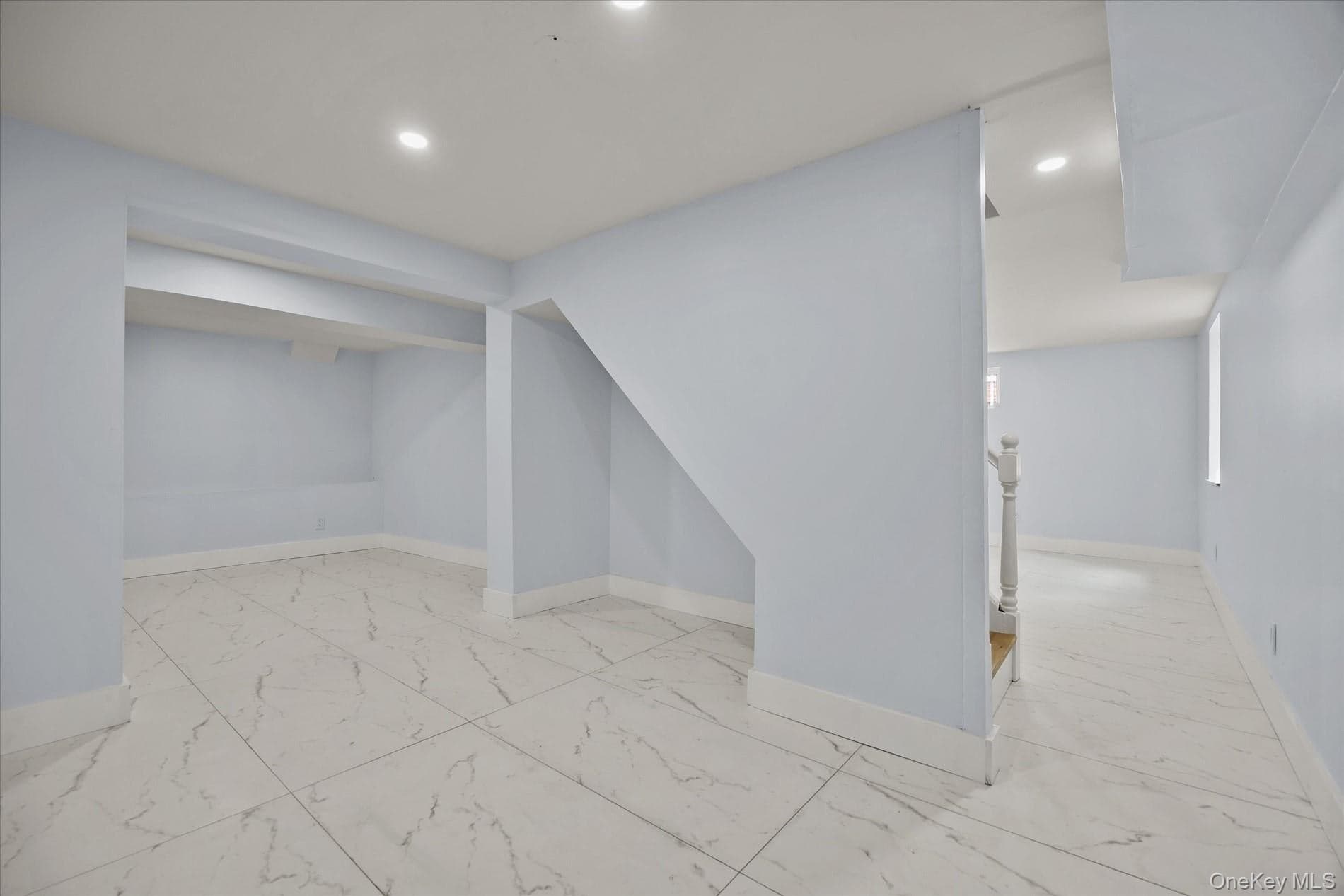 27 Circle Drive thumbnail 34