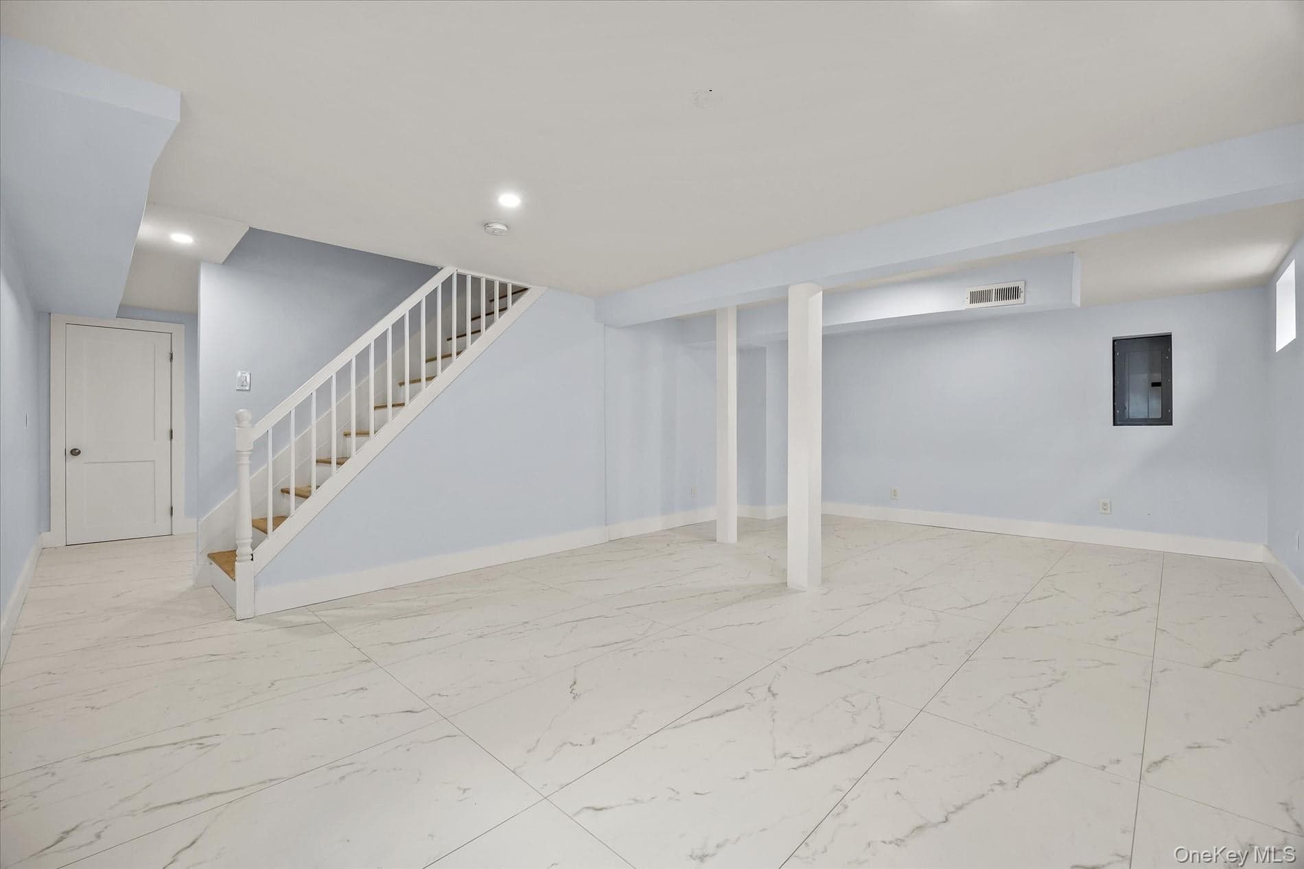27 Circle Drive thumbnail 32
