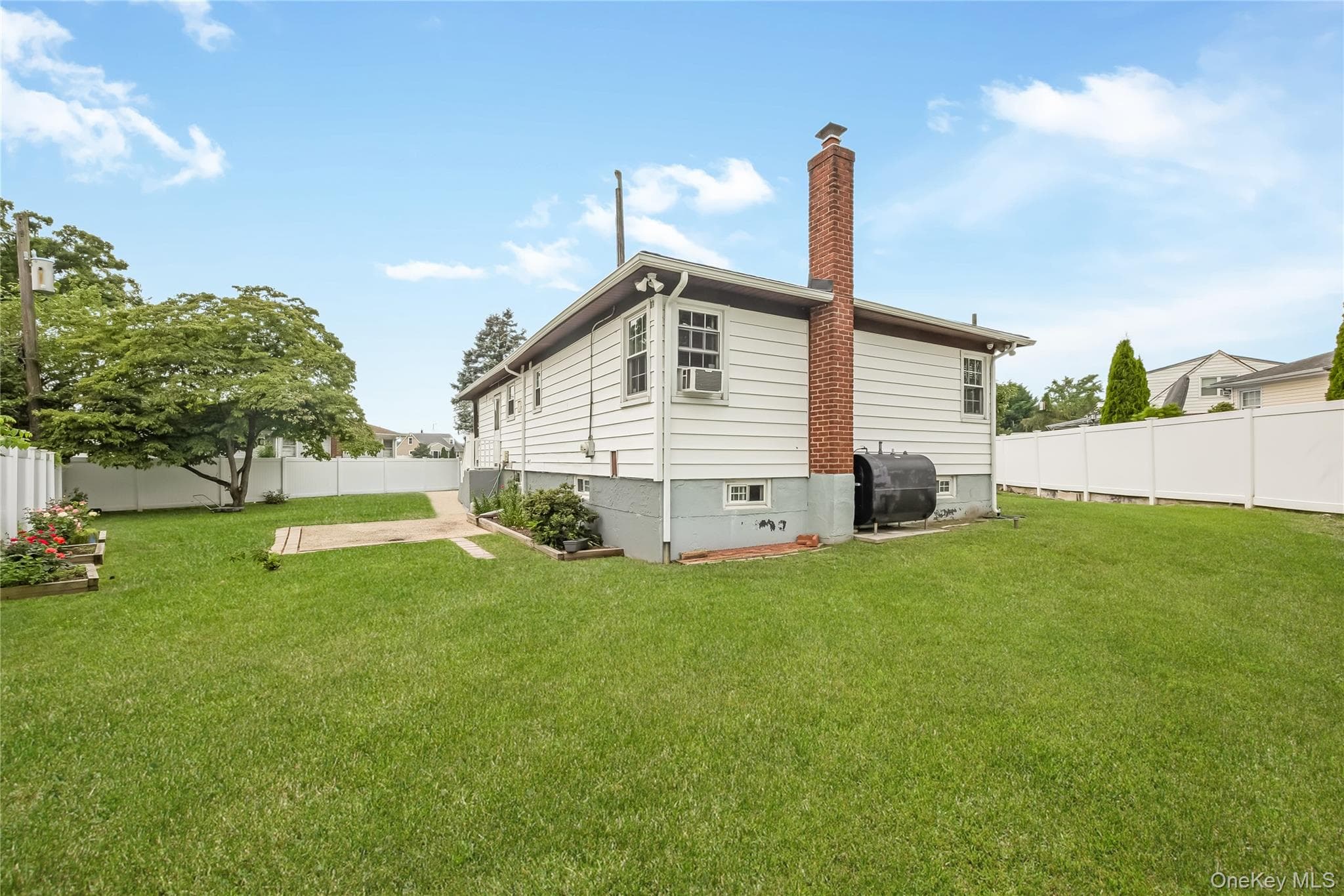 391 Bellmore Road thumbnail 11