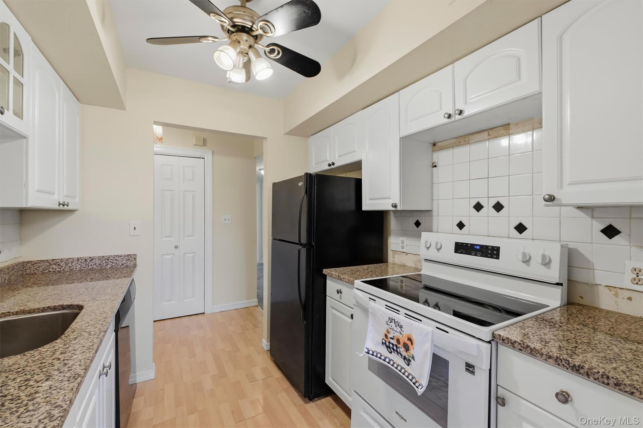 401 Cherry Hill Drive thumbnail 9
