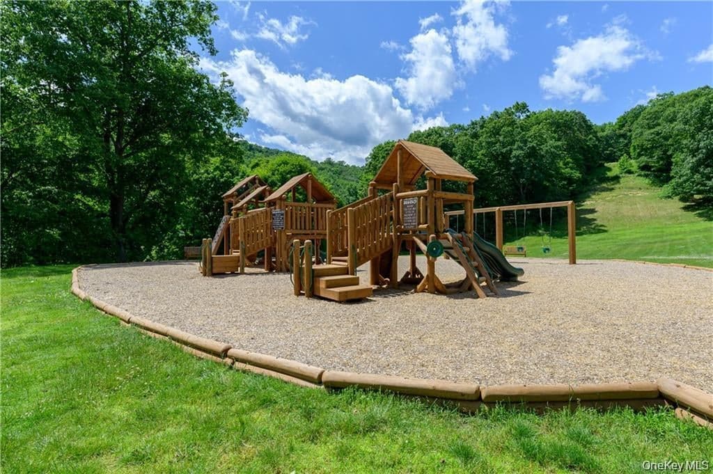 156 Heritage Hills Unit: A thumbnail 24