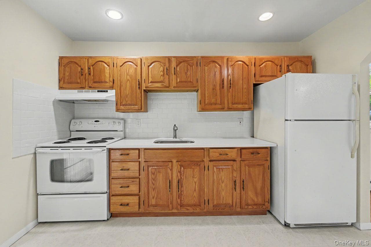 10 Palisades Road thumbnail 13