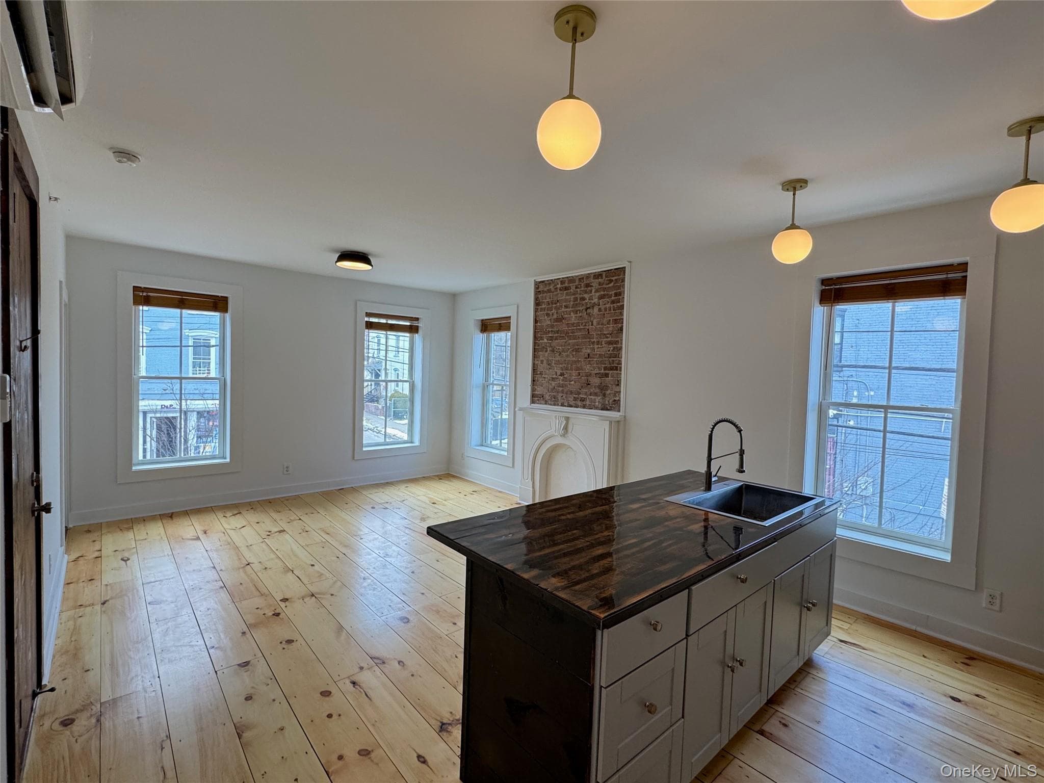 47 Lander Street thumbnail 8