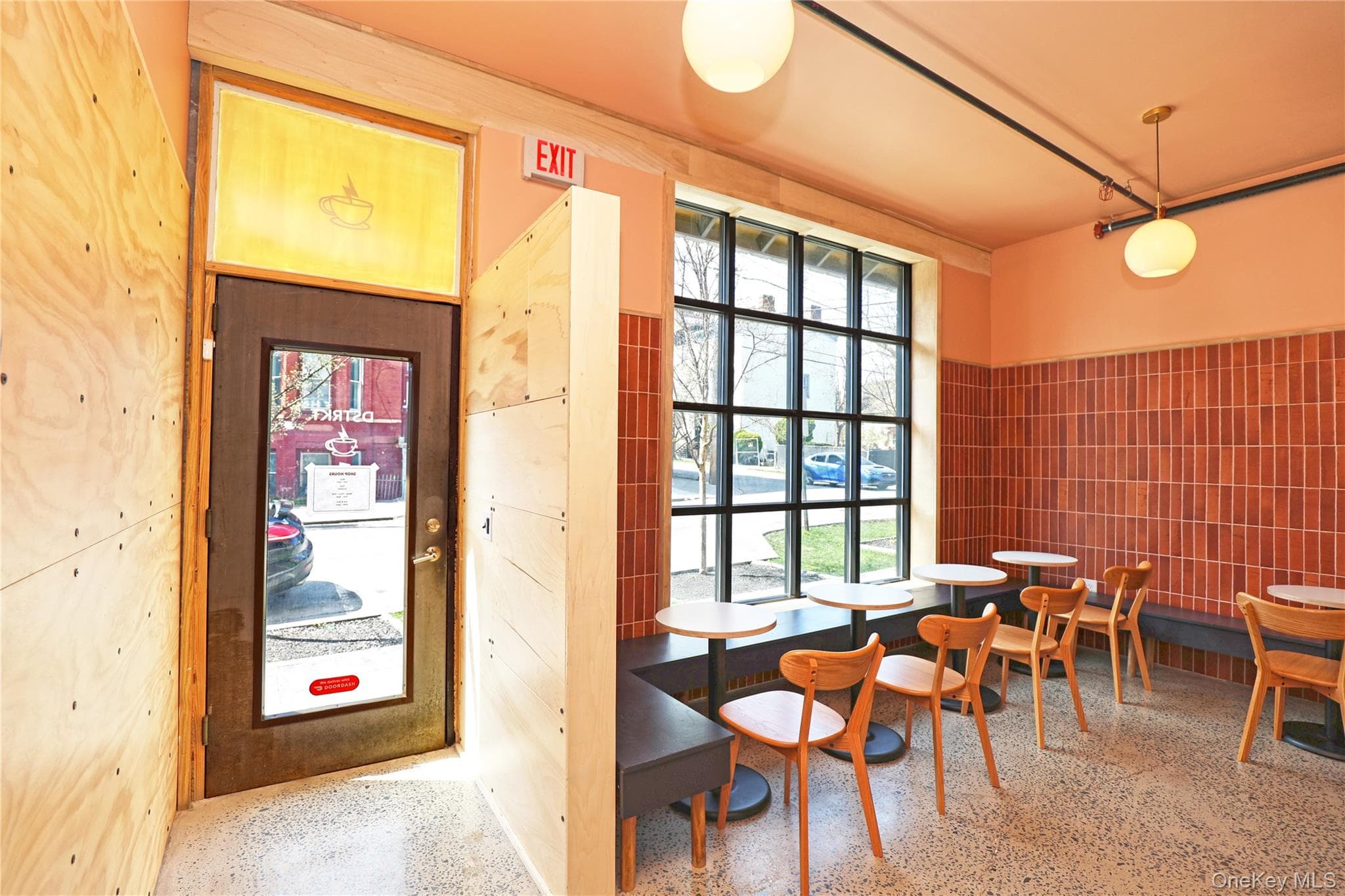 47 Lander Street thumbnail 26