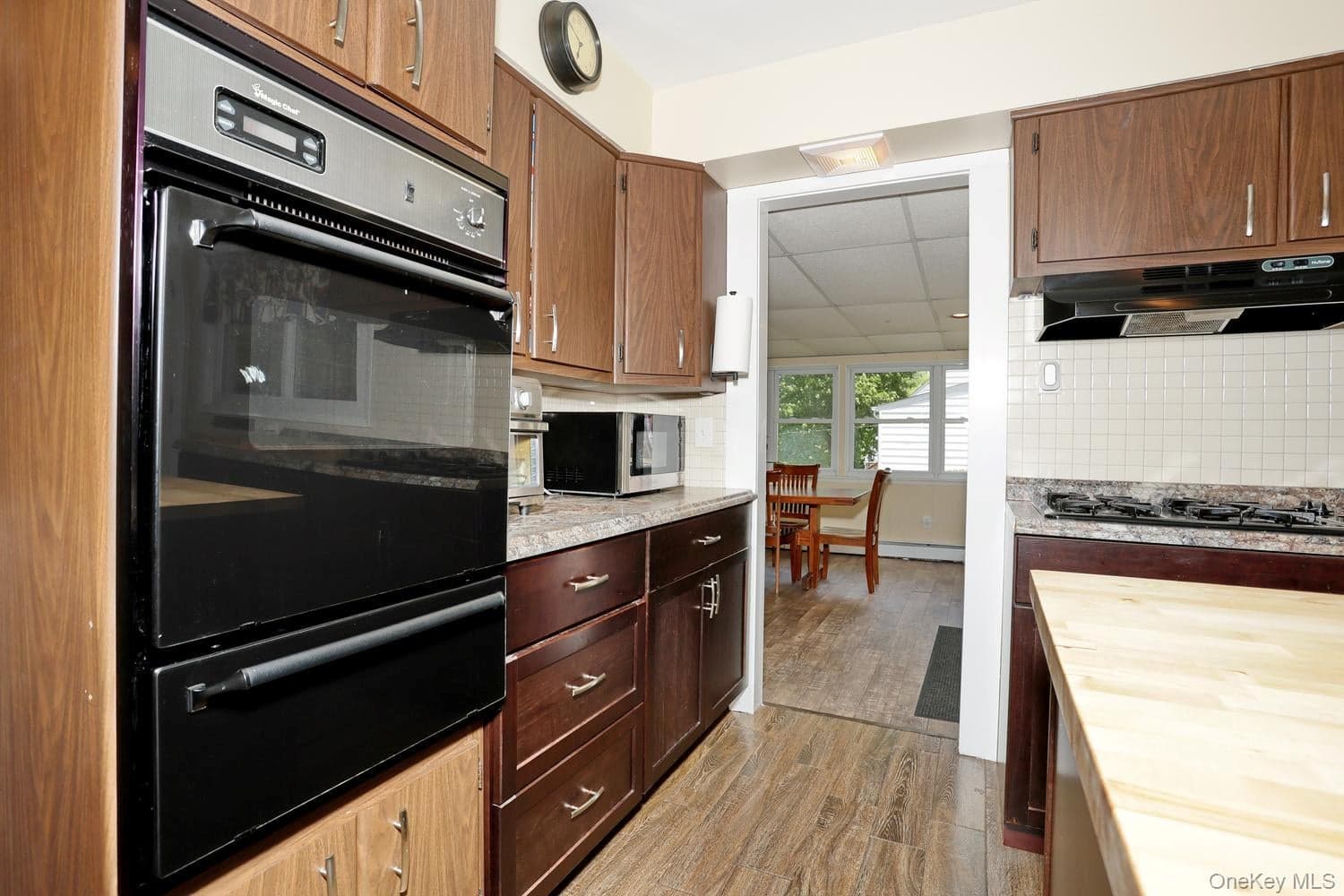 1 Havervale Lane thumbnail 16