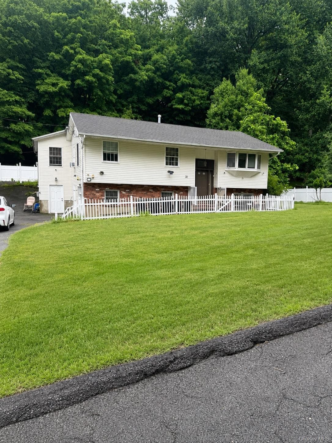 31 Regina Road photo 1