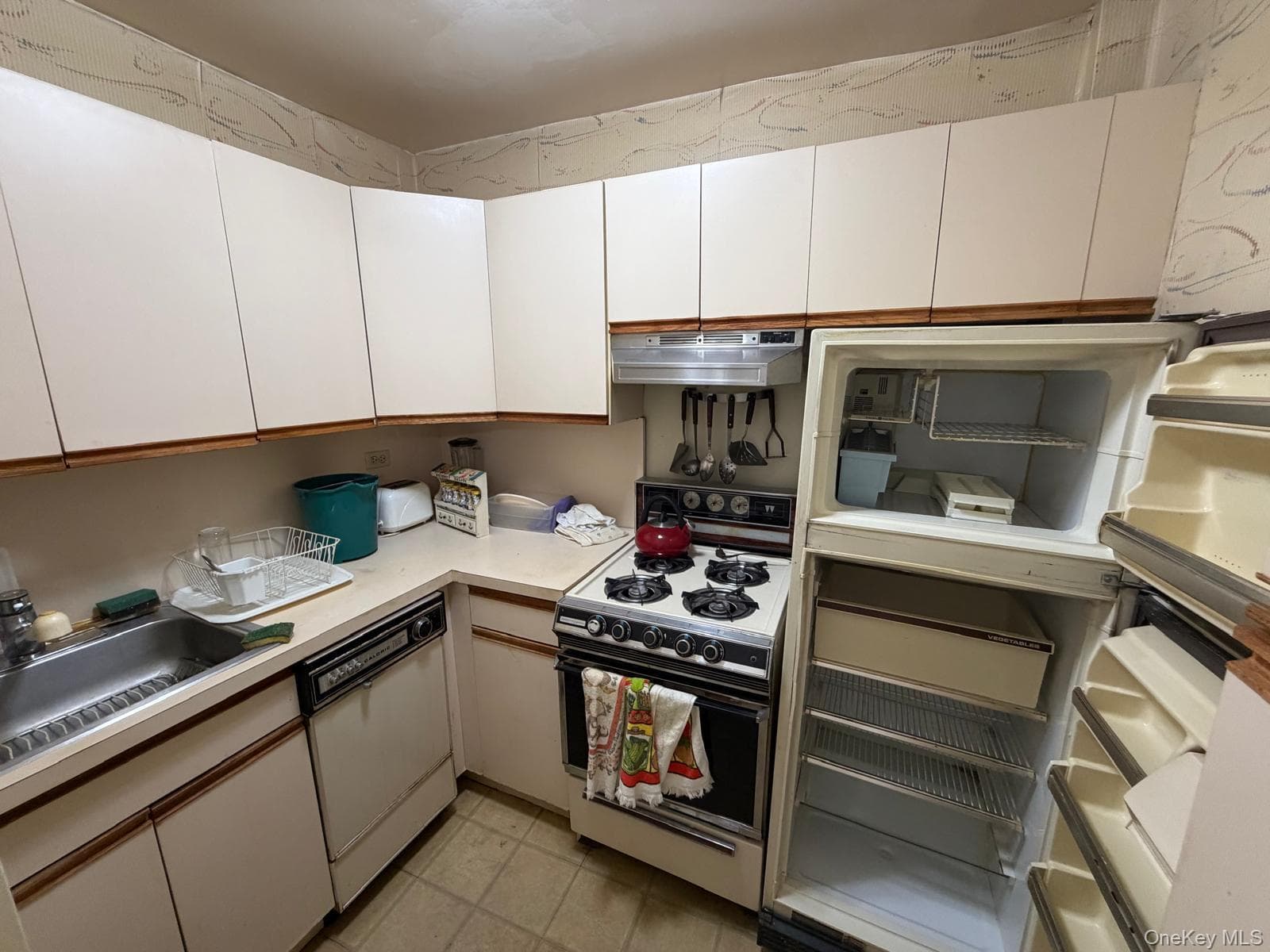 78-40 164th St St Unit: 2M thumbnail 6