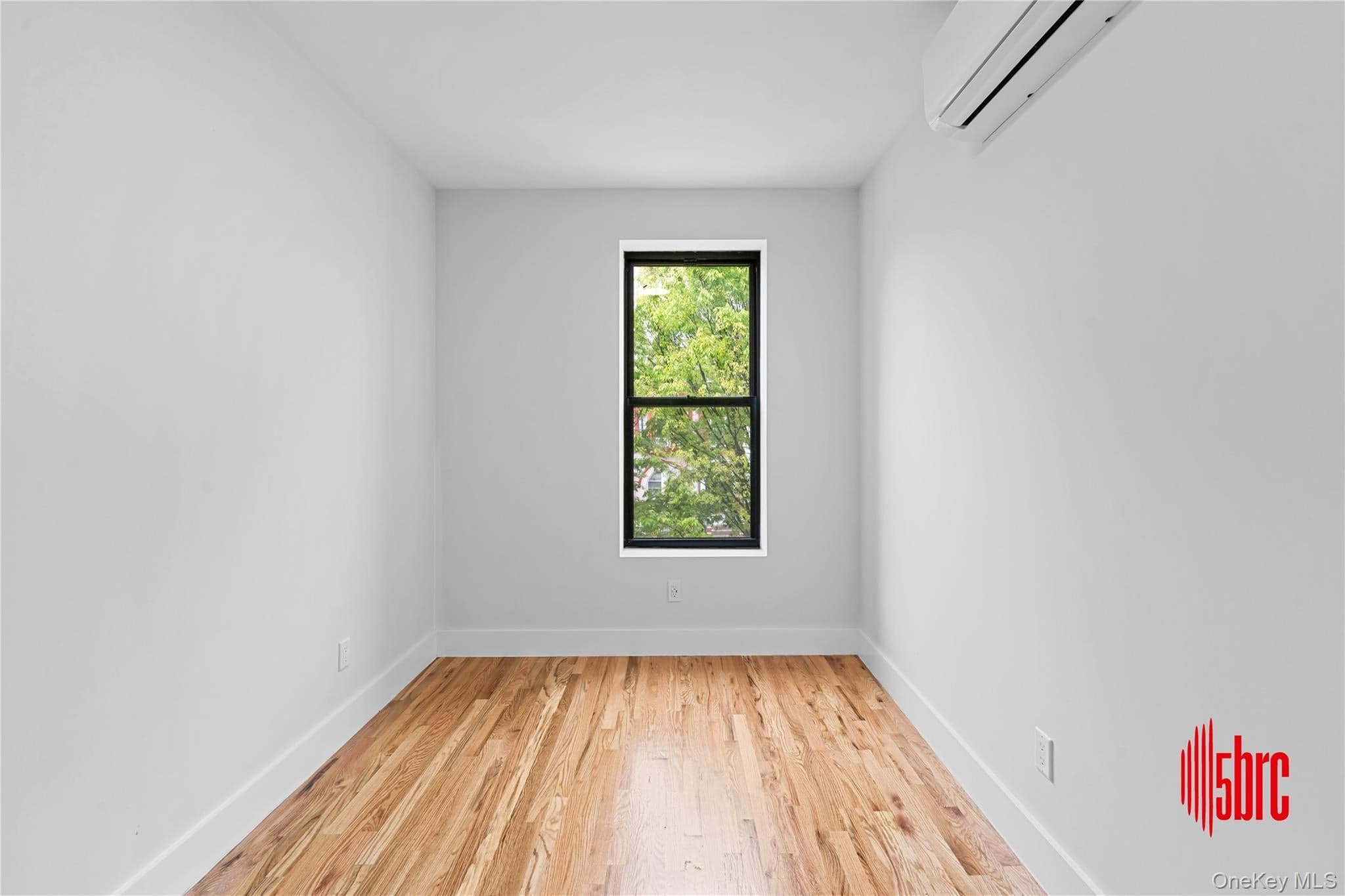 405 Miller Avenue thumbnail 8