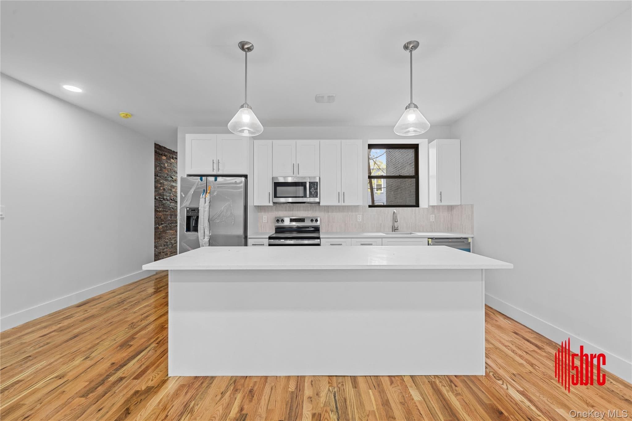 405 Miller Avenue thumbnail 24