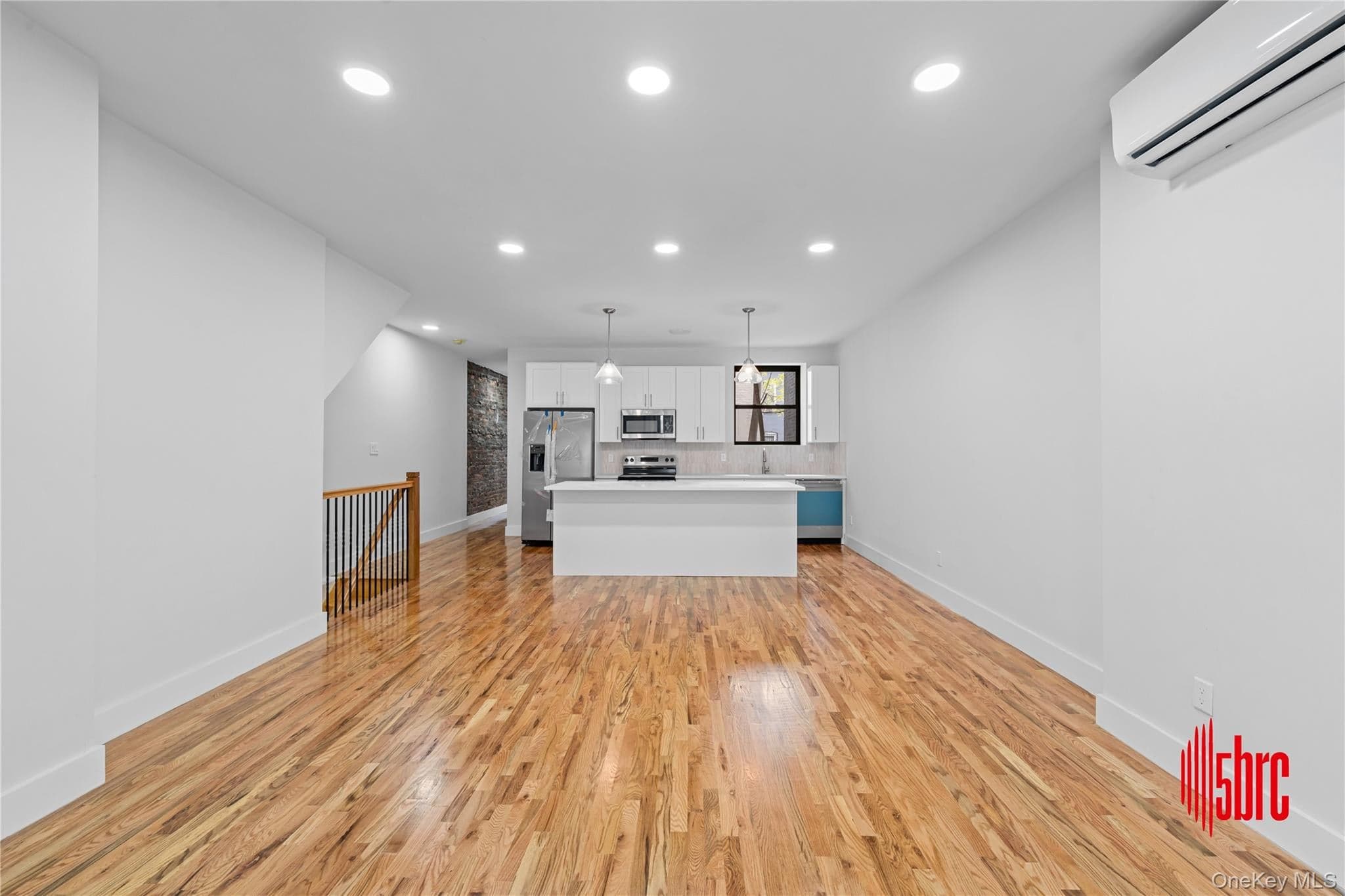 405 Miller Avenue thumbnail 5
