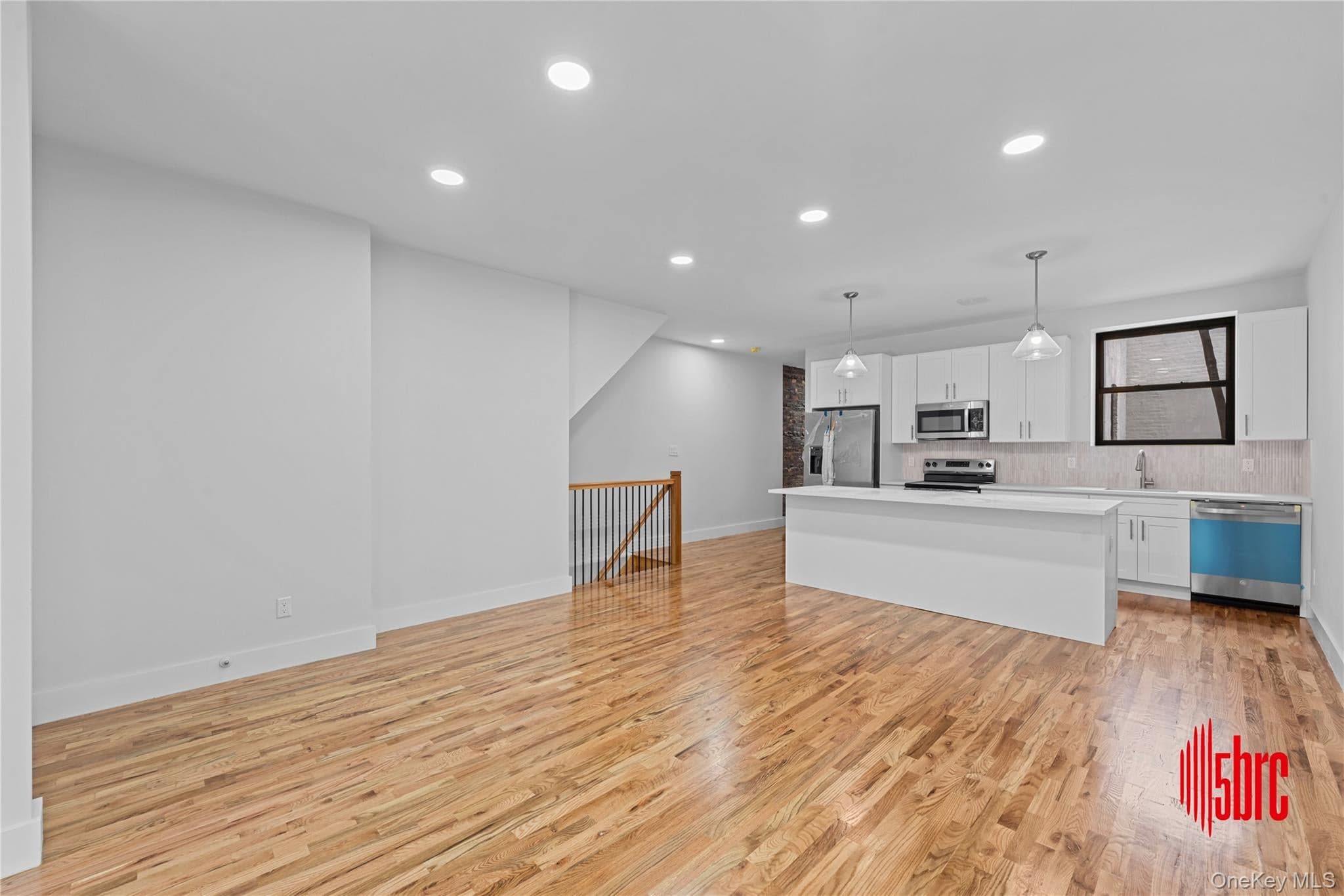405 Miller Avenue thumbnail 29