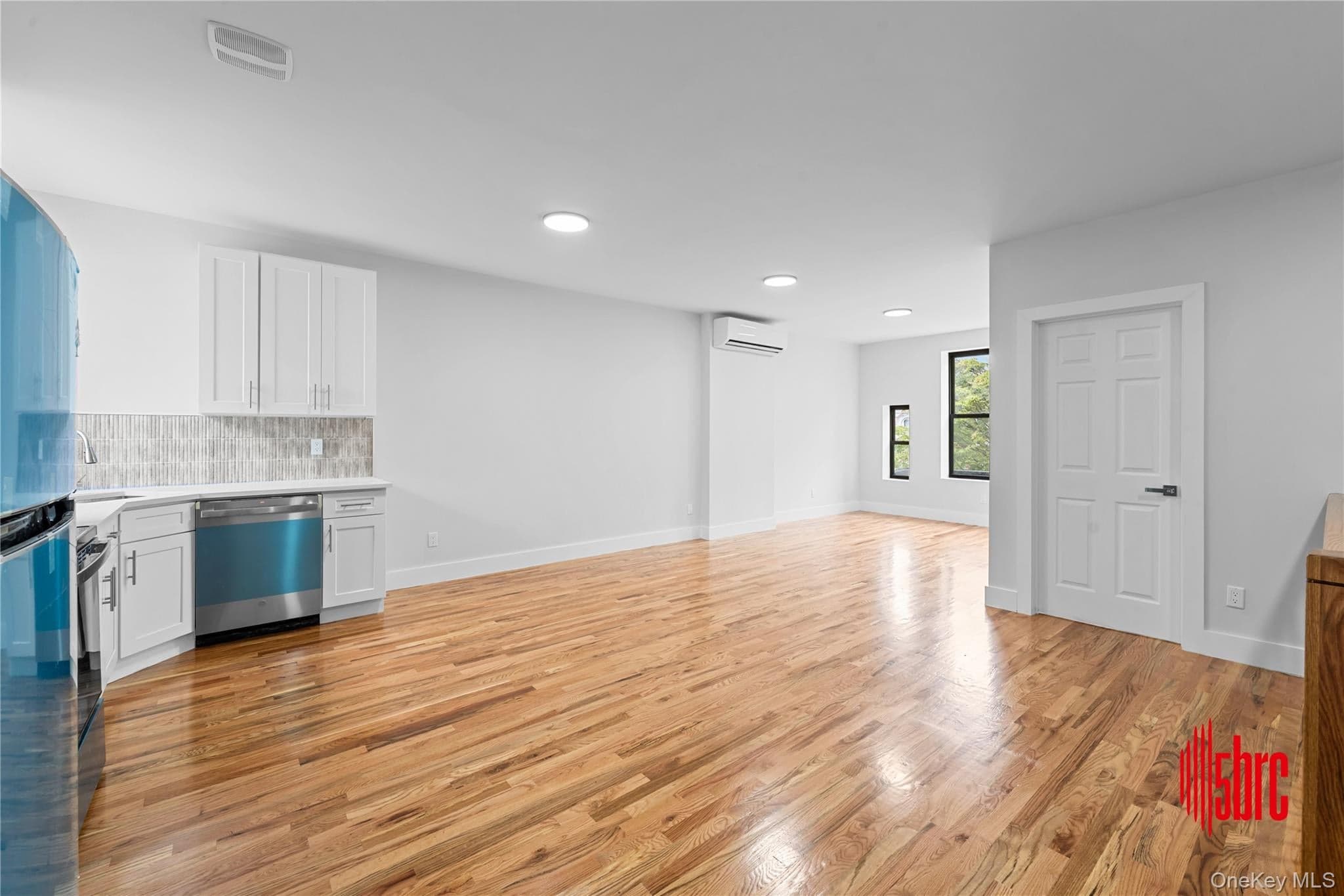 405 Miller Avenue thumbnail 9