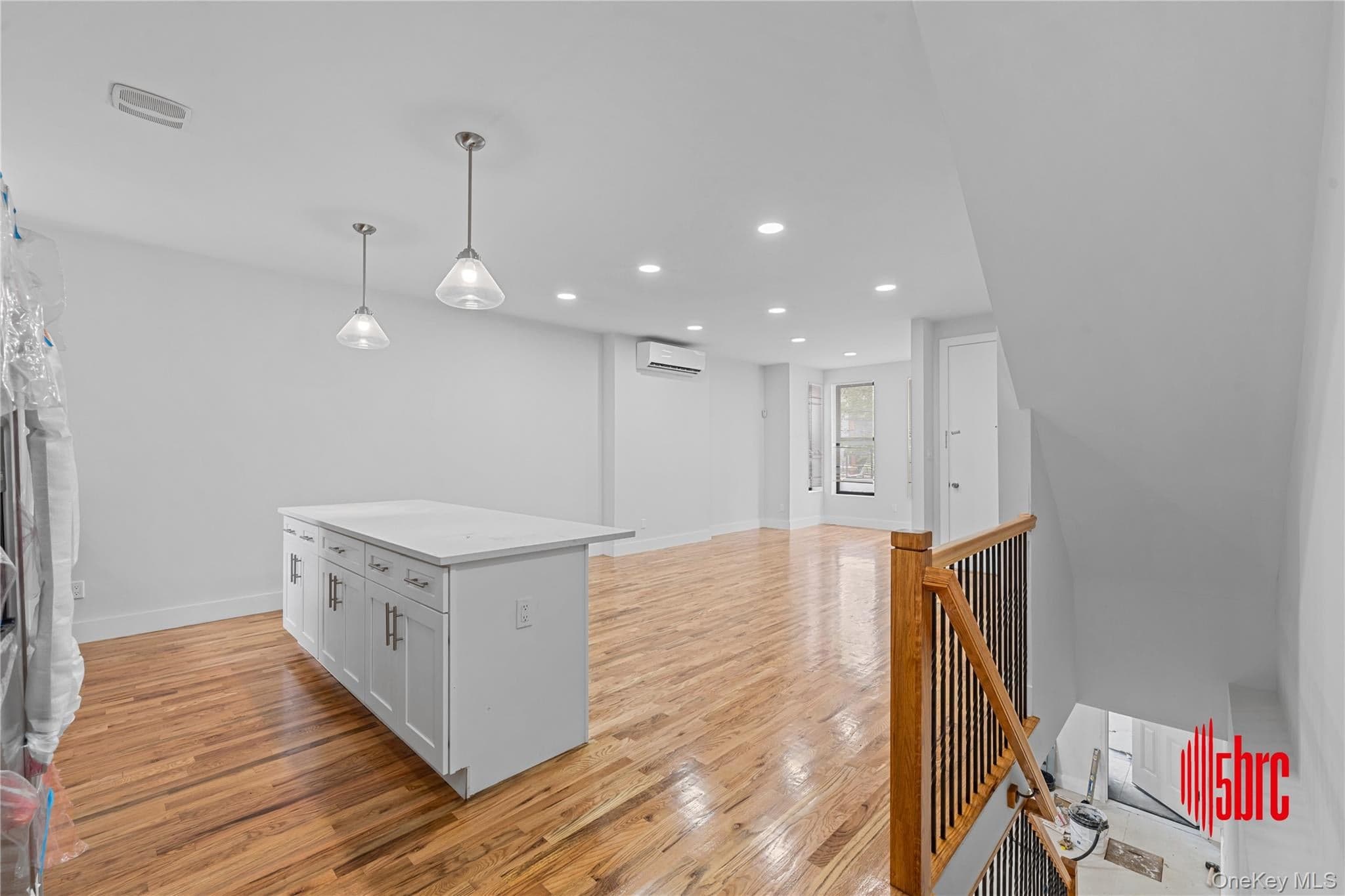 405 Miller Avenue thumbnail 18