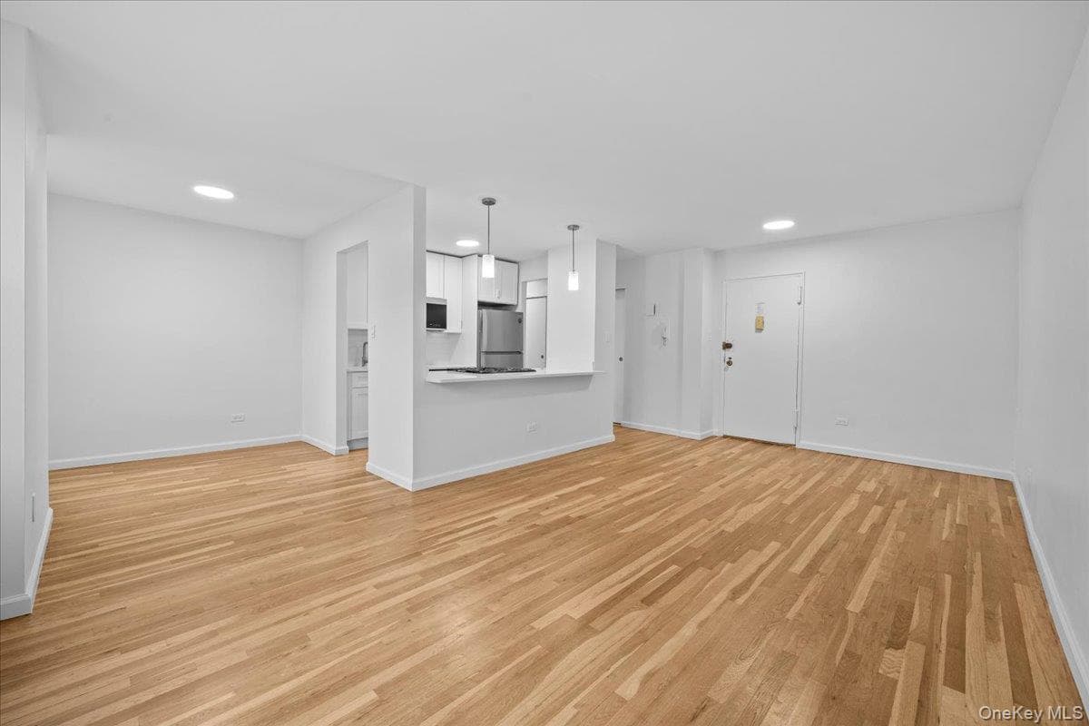 5425 Valles Avenue Unit: 3B thumbnail 6