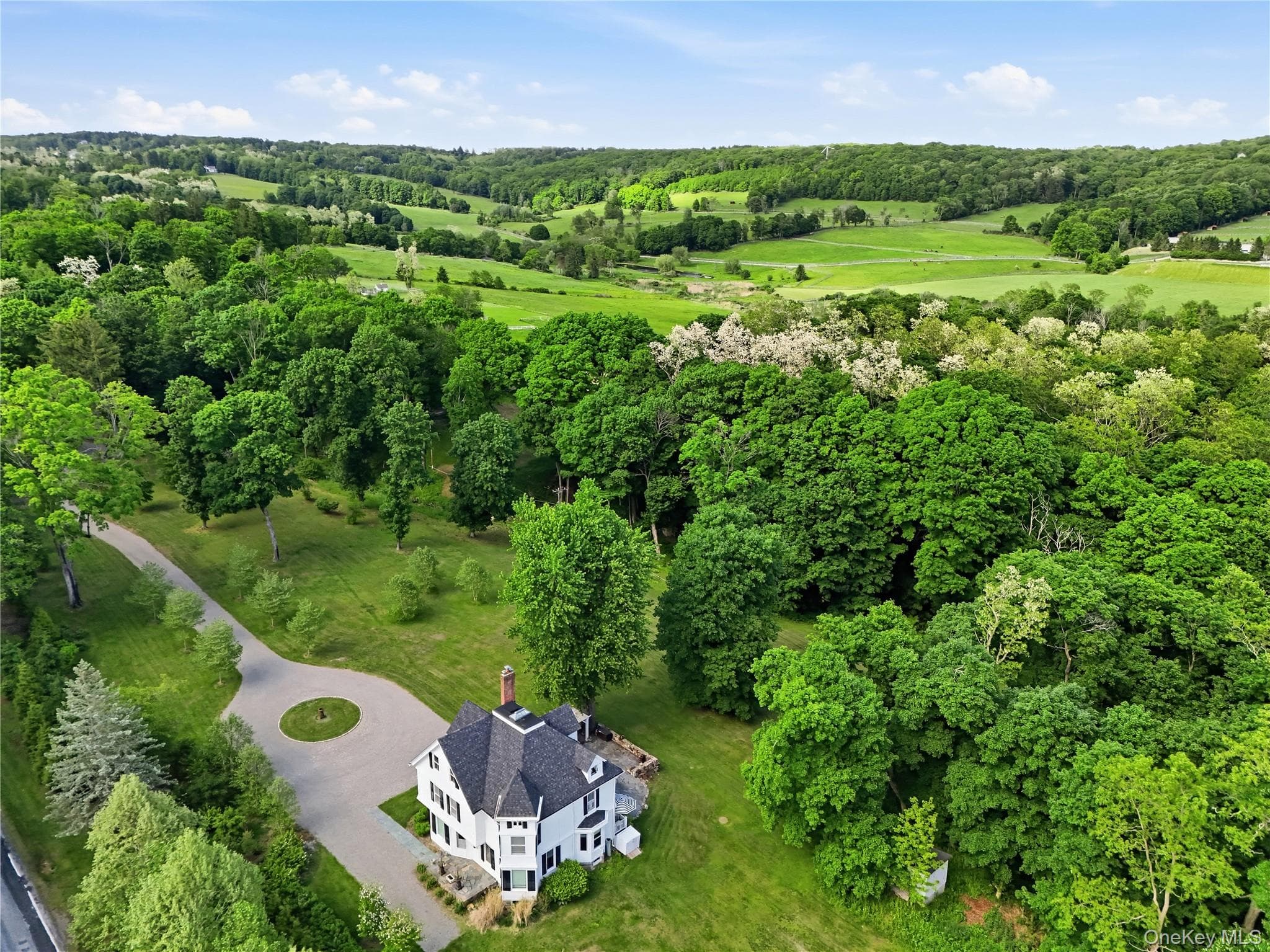 392 Old Quaker Hill Road thumbnail 5