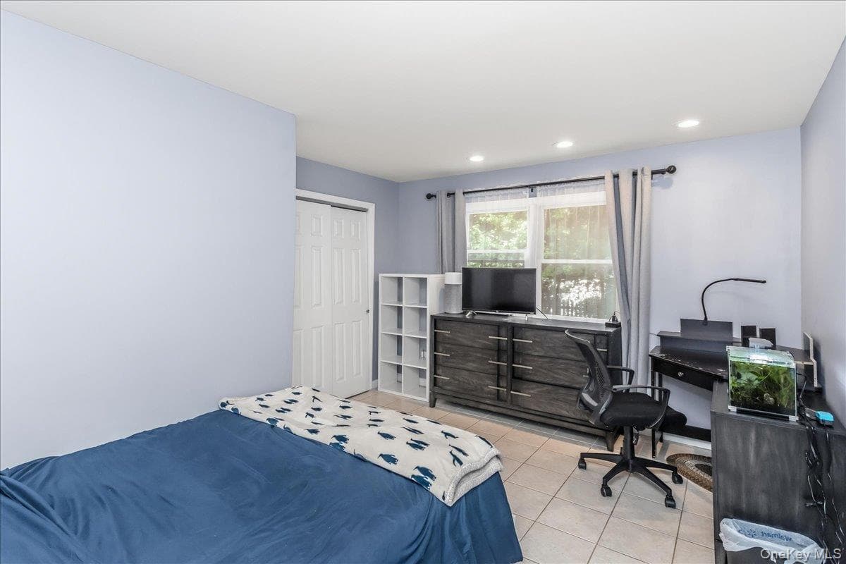 1091 Westminster Avenue thumbnail 25