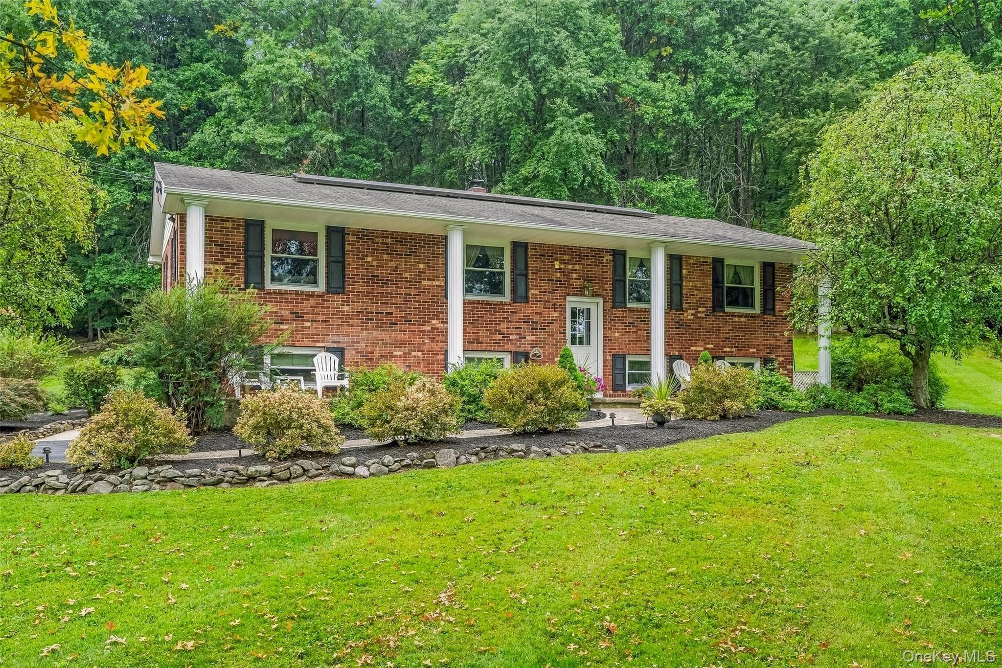 91 Tuthill Road photo 1