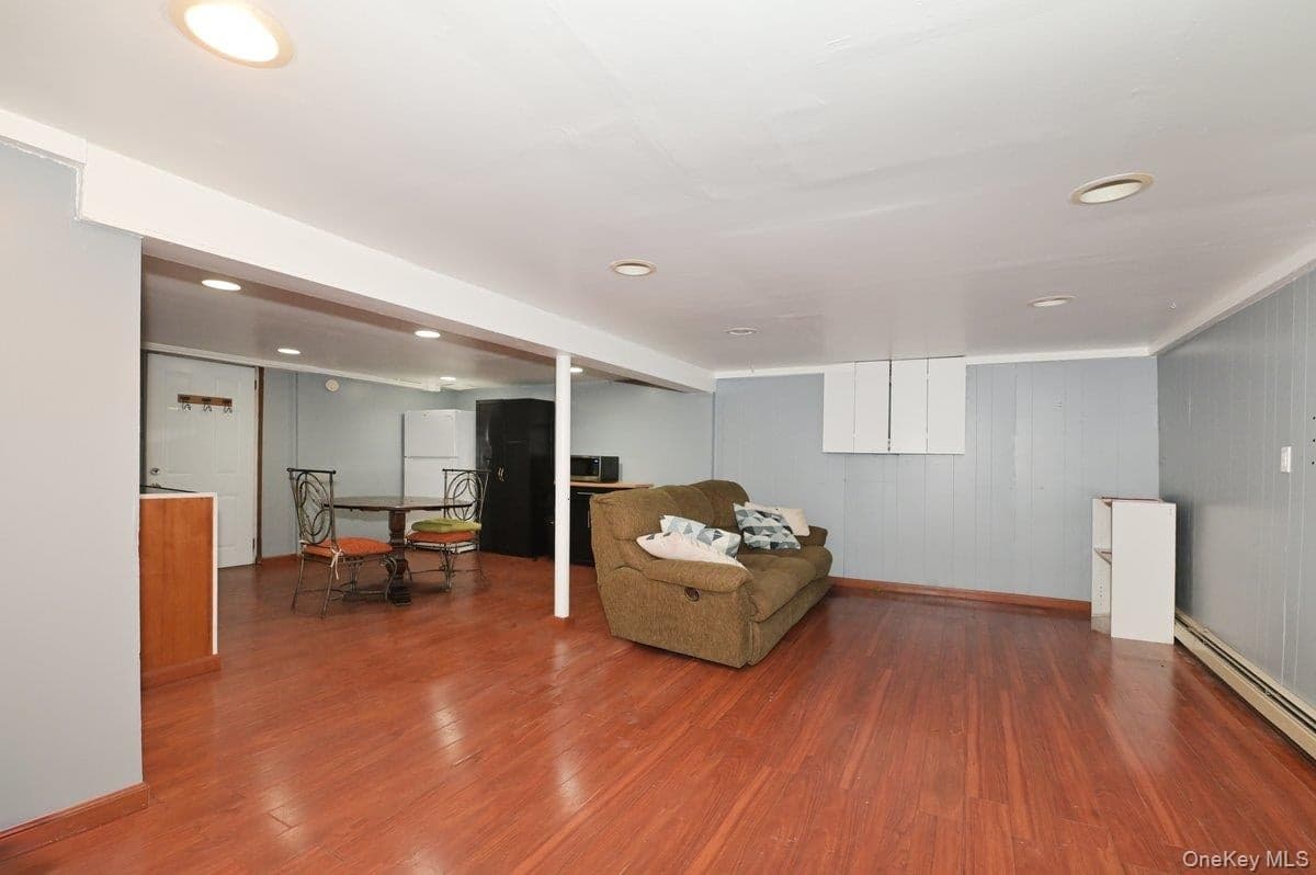313 Warren Street thumbnail 13