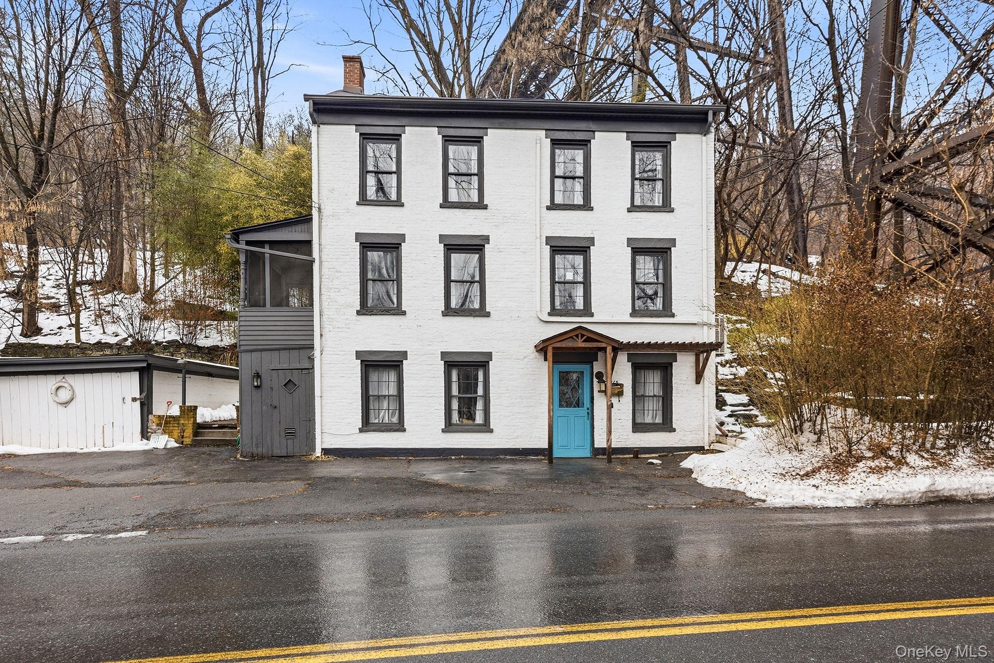 465 Abeel Street photo 1