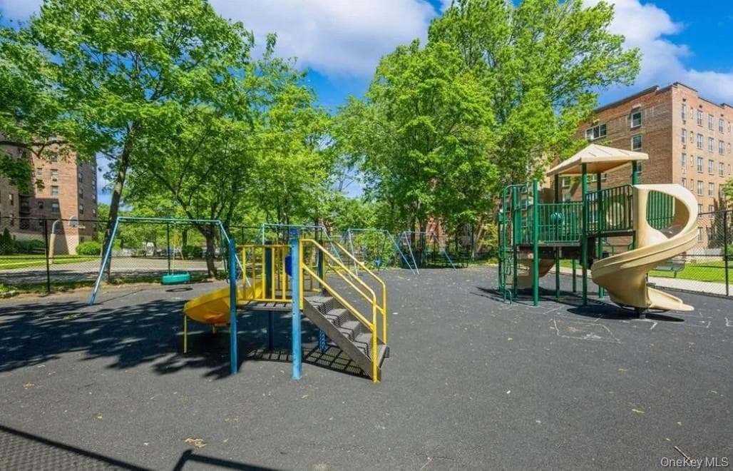18-50 211 Street Unit: 2K thumbnail 19