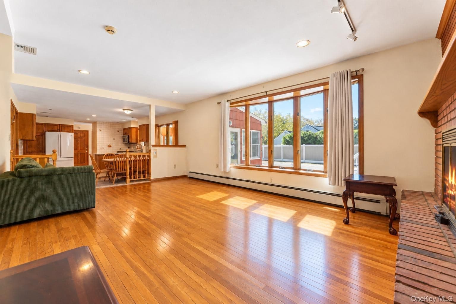 845 Park Avenue thumbnail 23