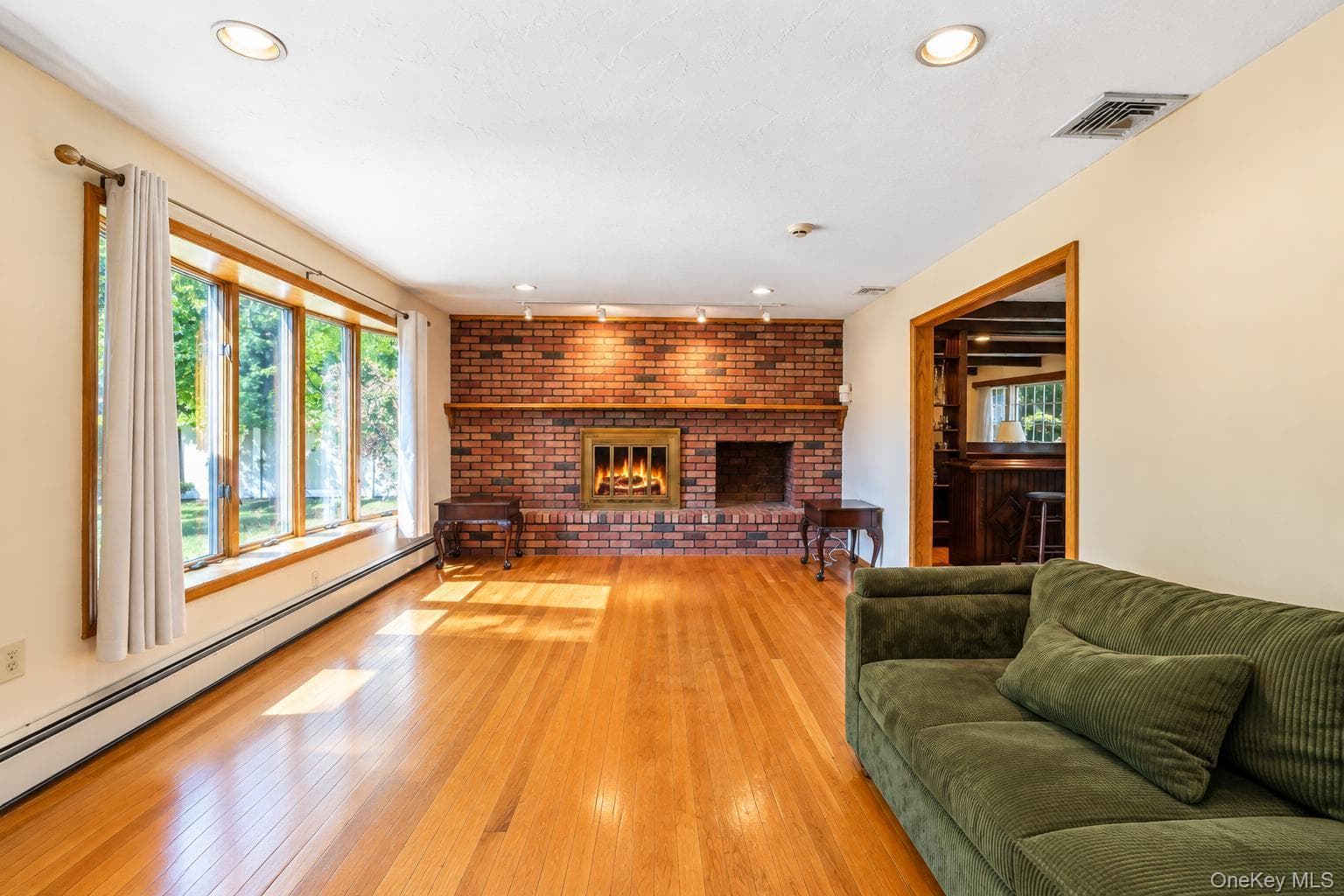 845 Park Avenue thumbnail 21