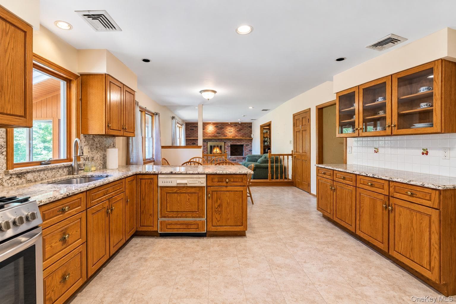 845 Park Avenue thumbnail 29