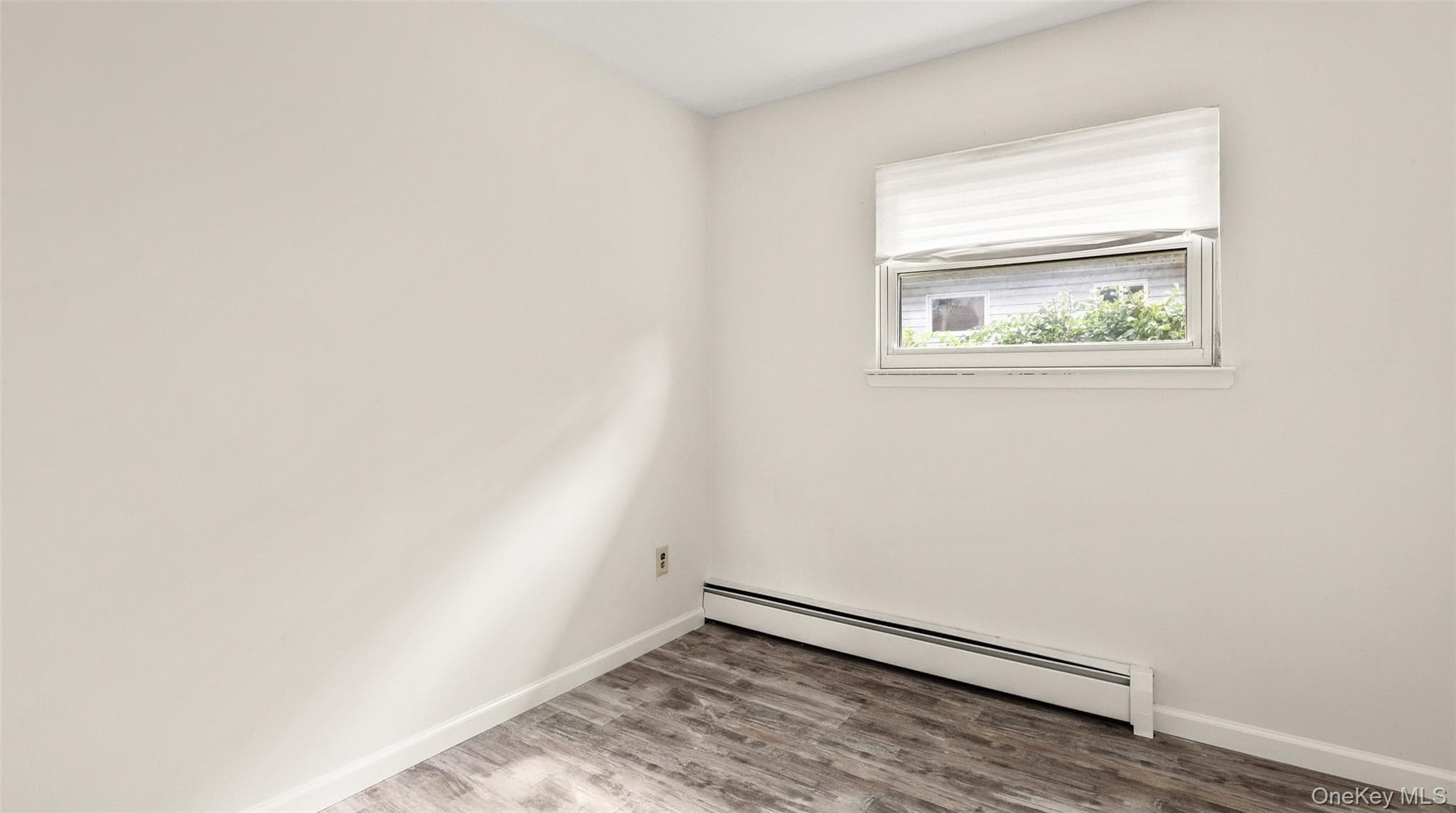 567 Boxwood Drive thumbnail 13