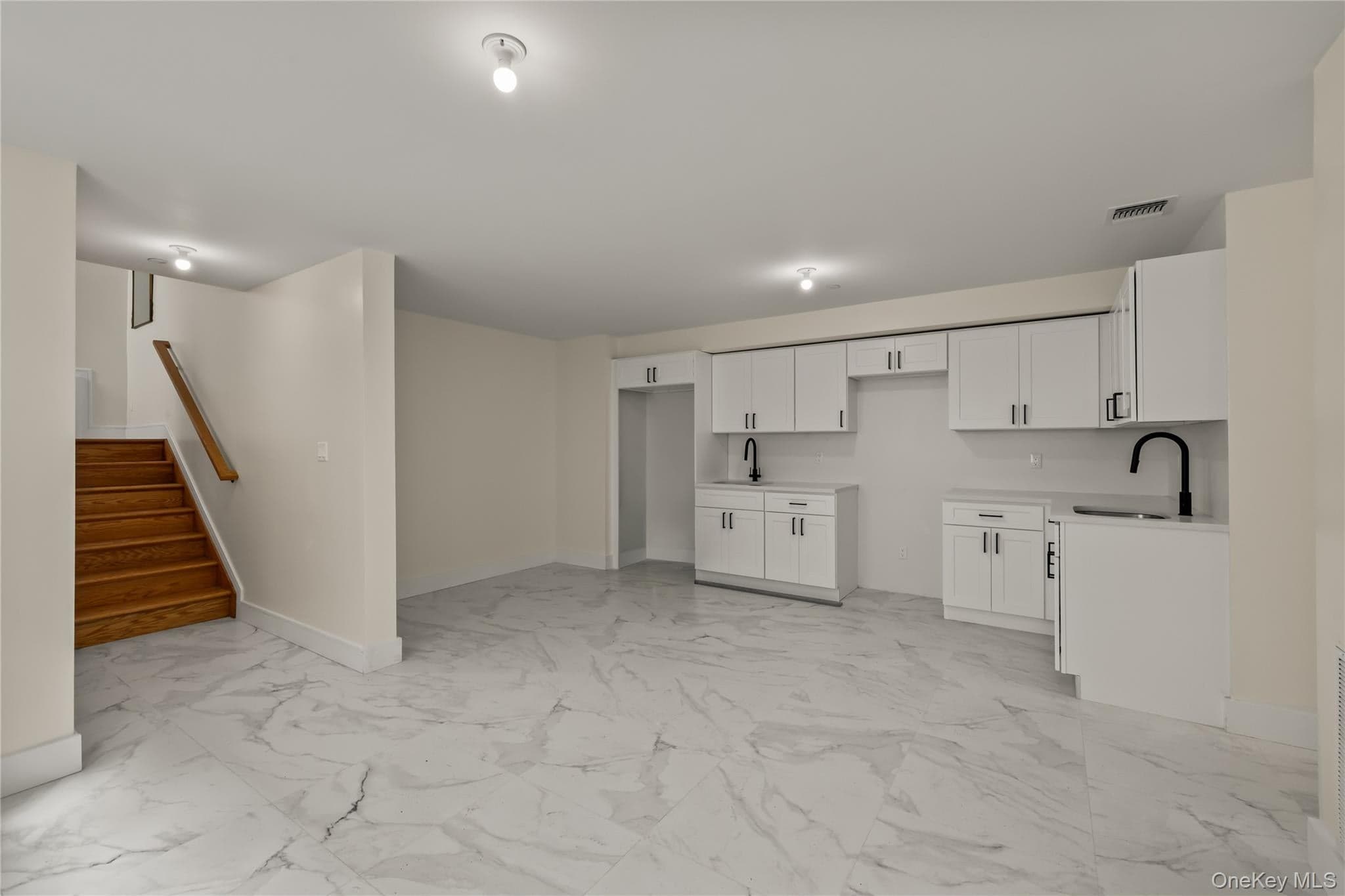 30 E Castle Avenue Unit: #101 thumbnail 38
