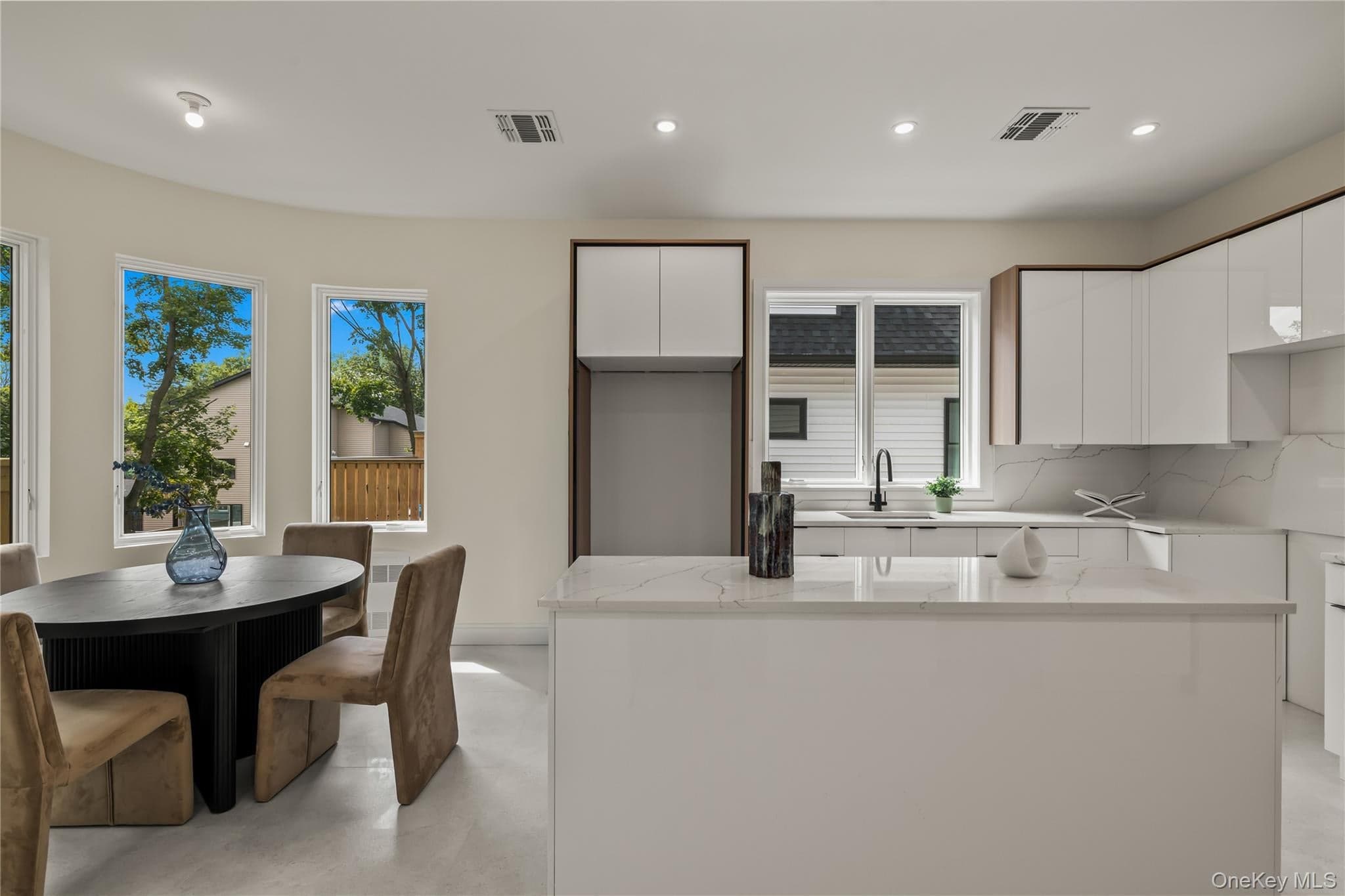30 E Castle Avenue Unit: #101 thumbnail 20