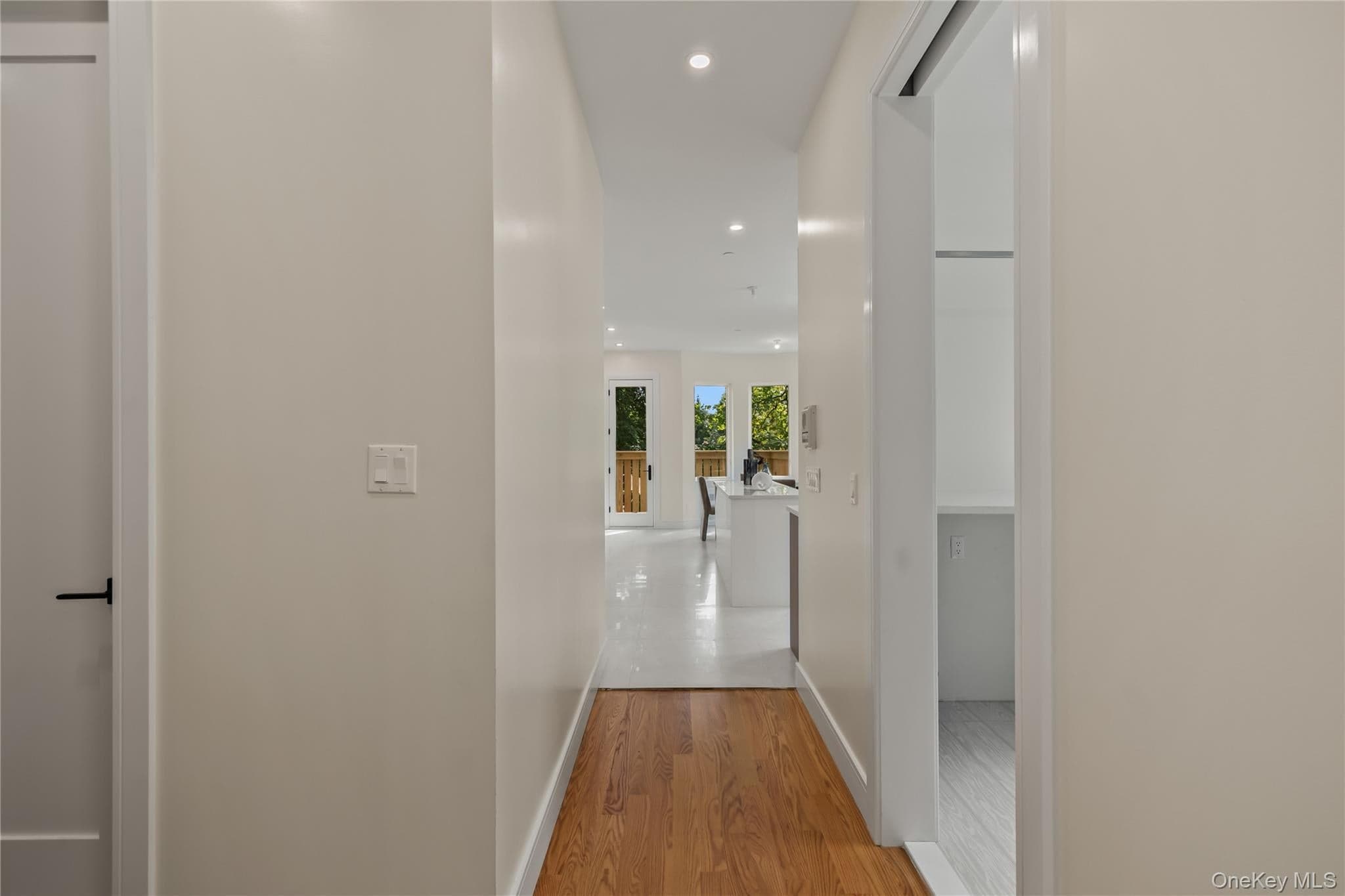 30 E Castle Avenue Unit: #101 thumbnail 18