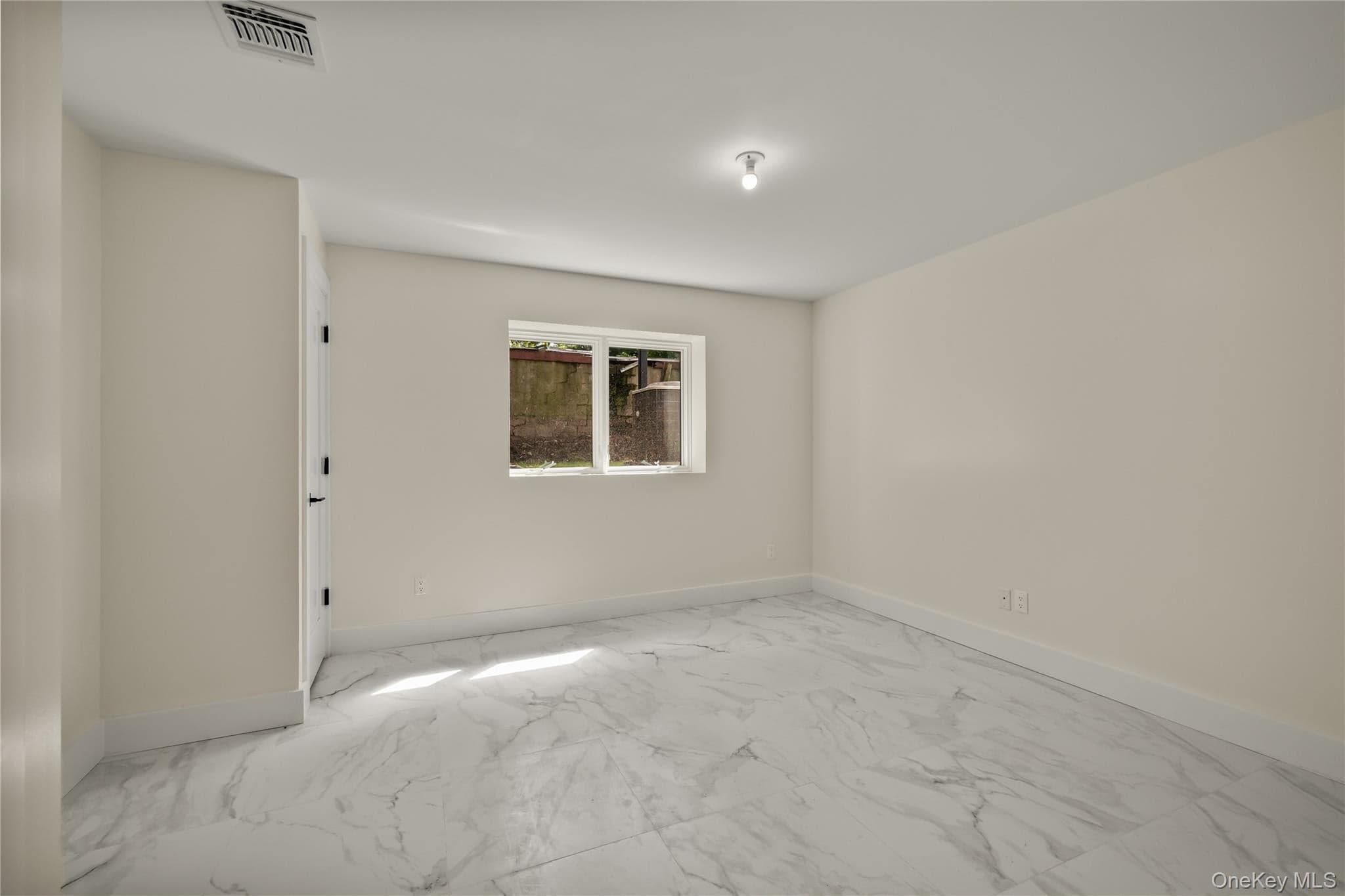 30 E Castle Avenue Unit: #101 thumbnail 41