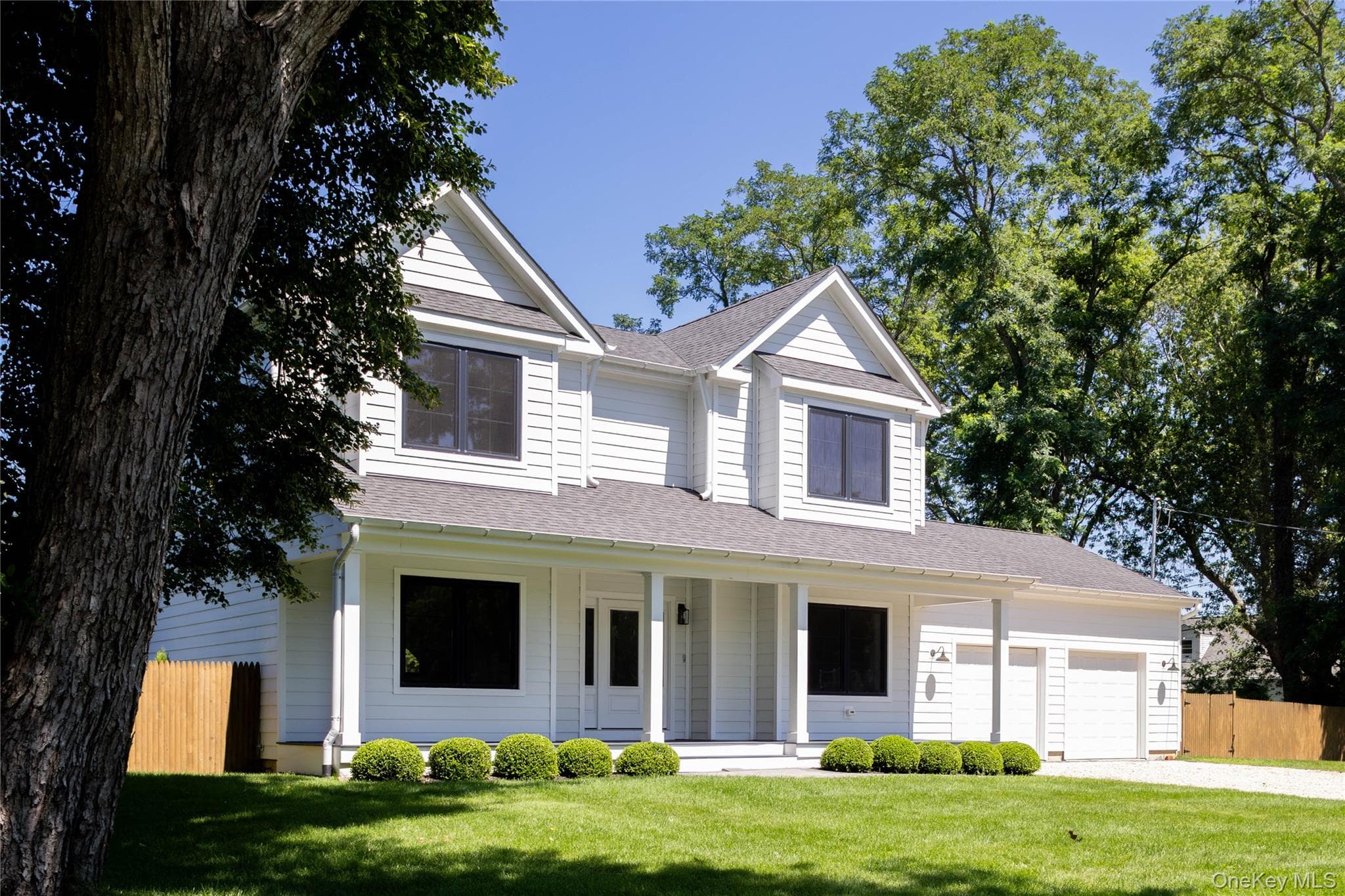 660 Sutton Place thumbnail 34