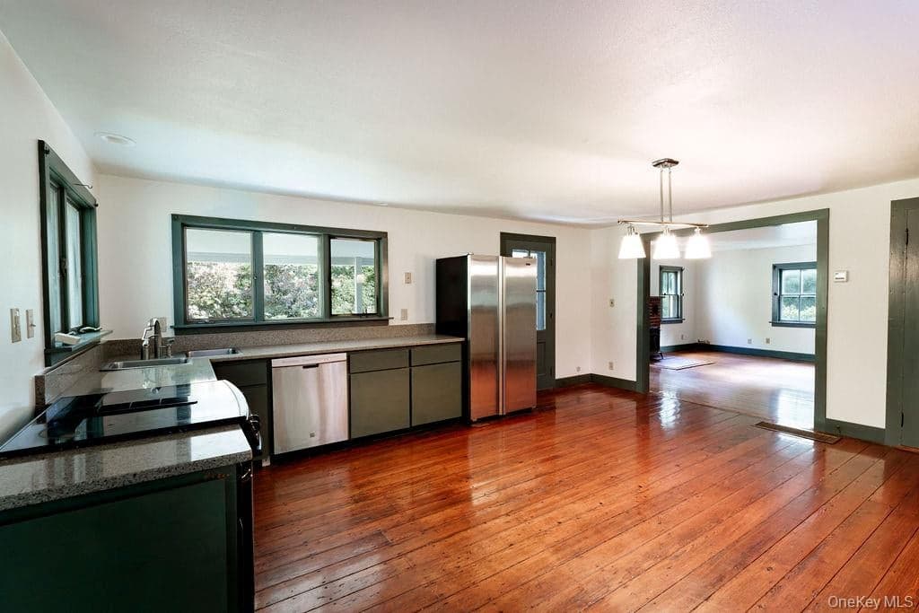 286 Manor Rock Road thumbnail 9