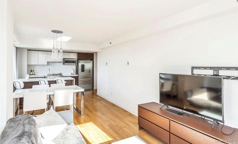 39-16 Prince Street Unit: 8E thumbnail 6