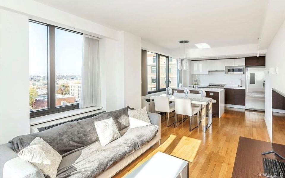 39-16 Prince Street Unit: 8E thumbnail 5