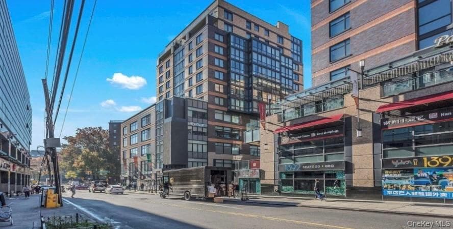 39-16 Prince Street Unit: 8E, Flushing