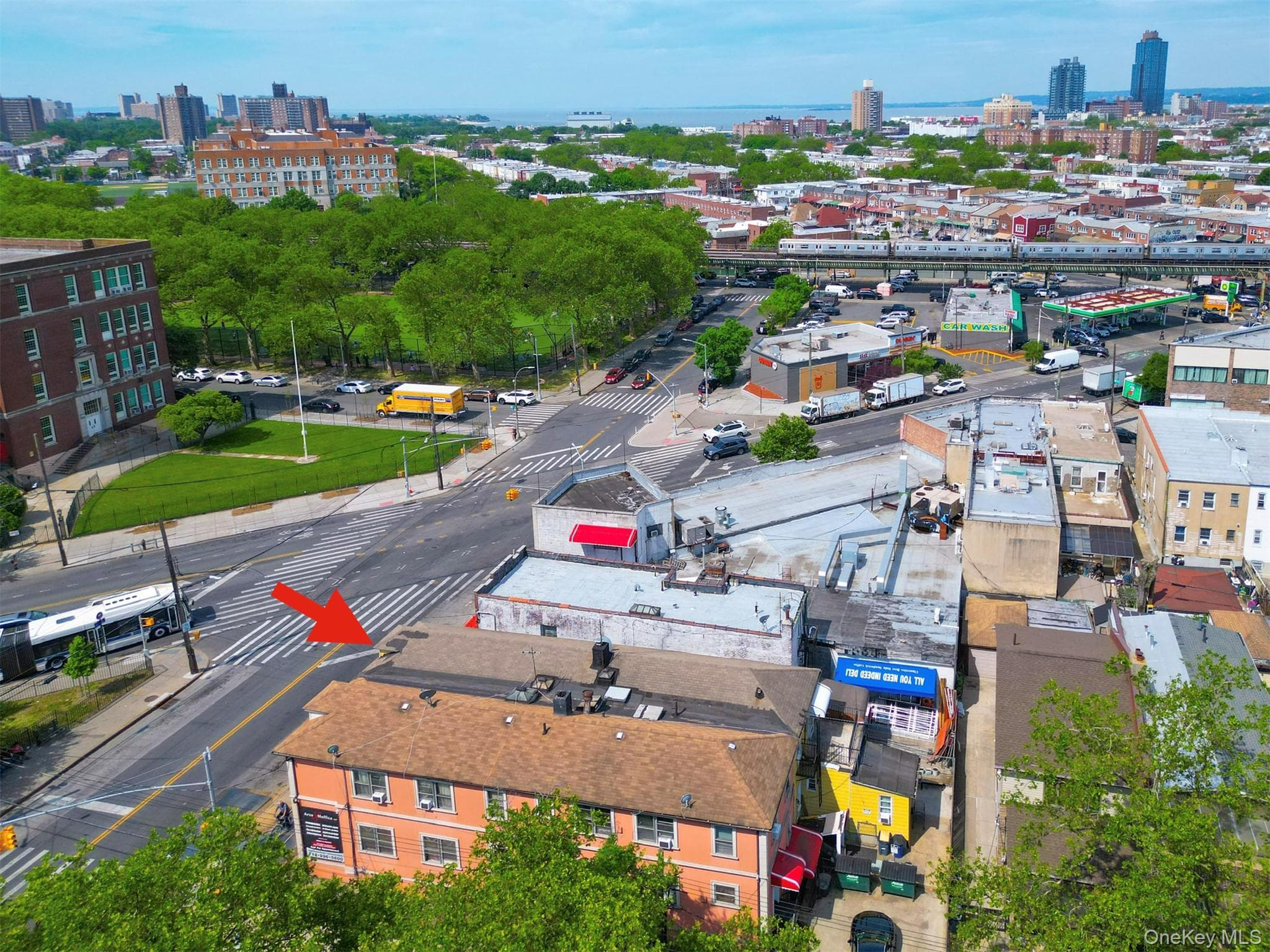 33 Avenue U thumbnail 5